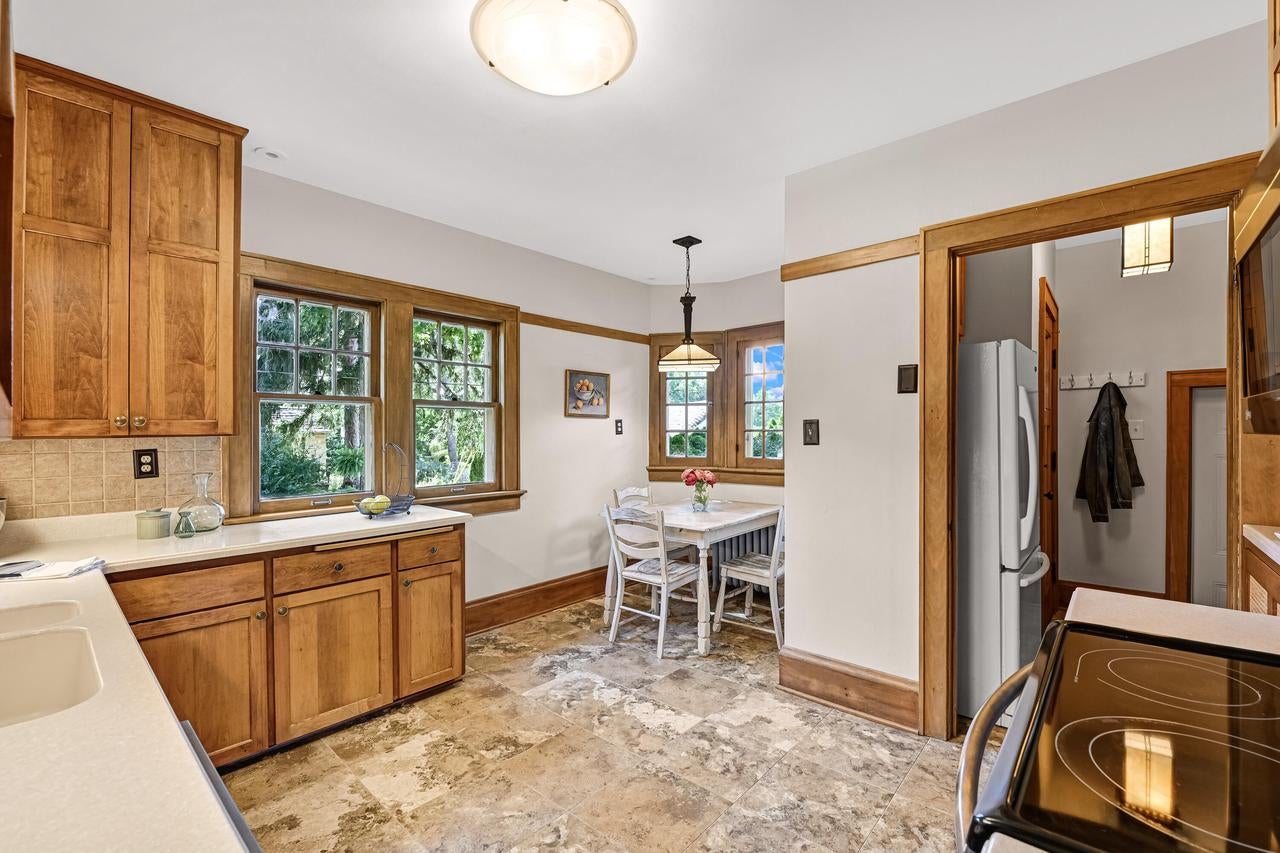 6131 Washington CIRCLE