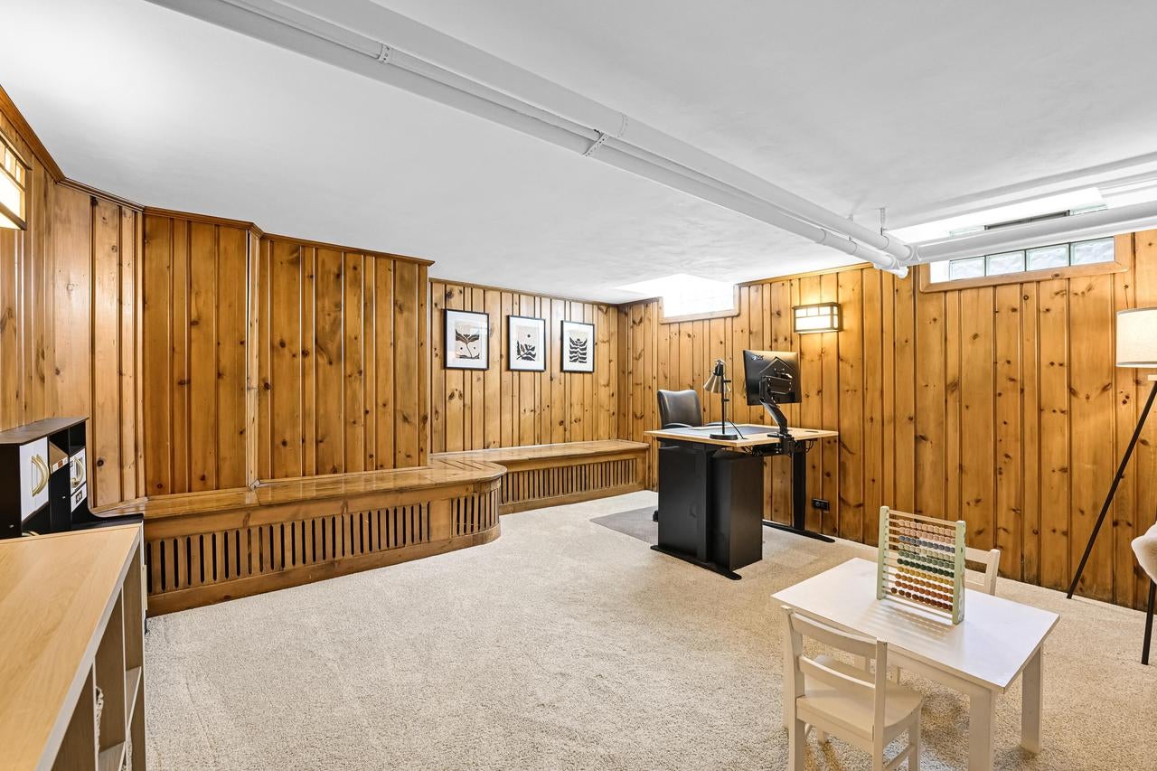 6131 Washington CIRCLE