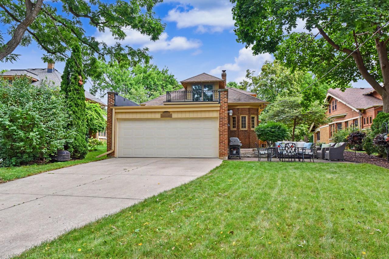 6131 Washington CIRCLE