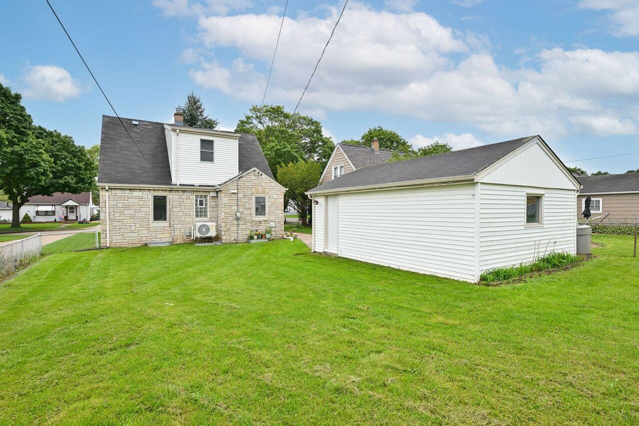 2823 S 85th STREET