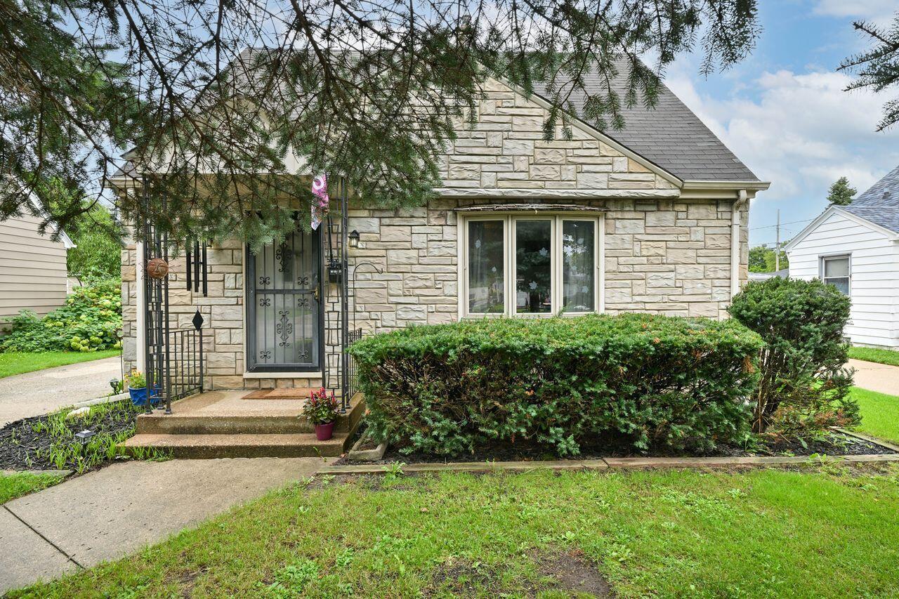 2823 S 85th STREET