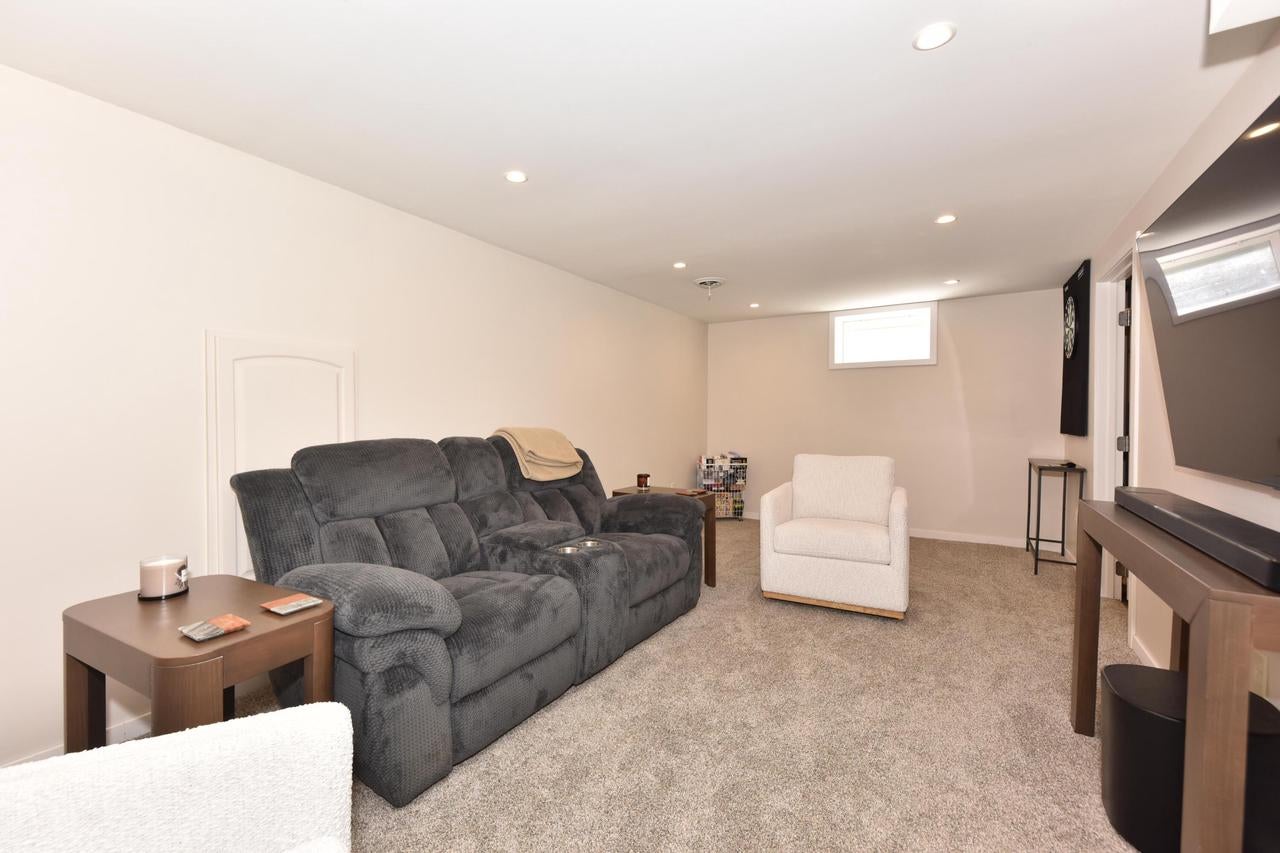 3429 N 95th STREET