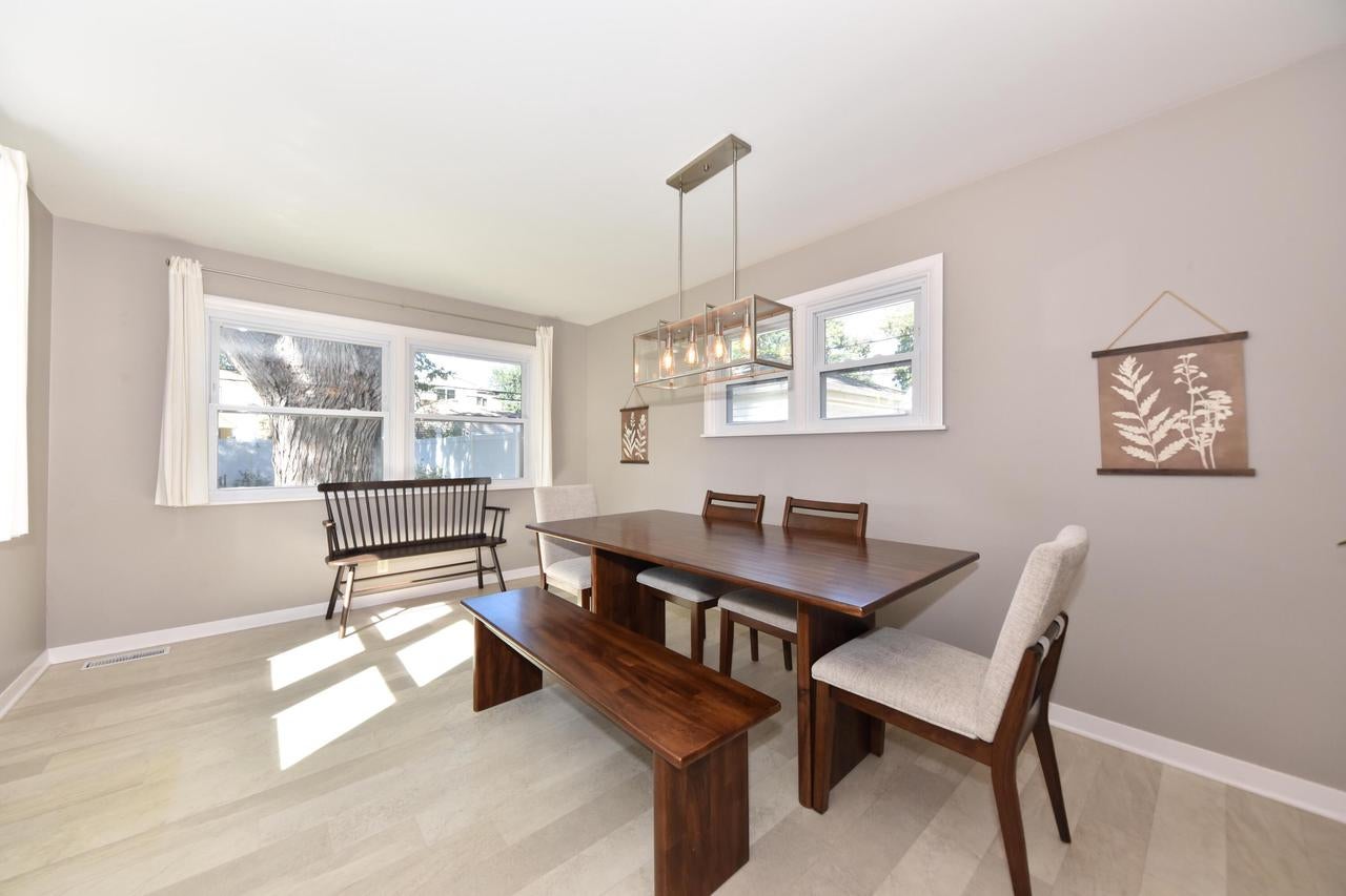 3429 N 95th STREET