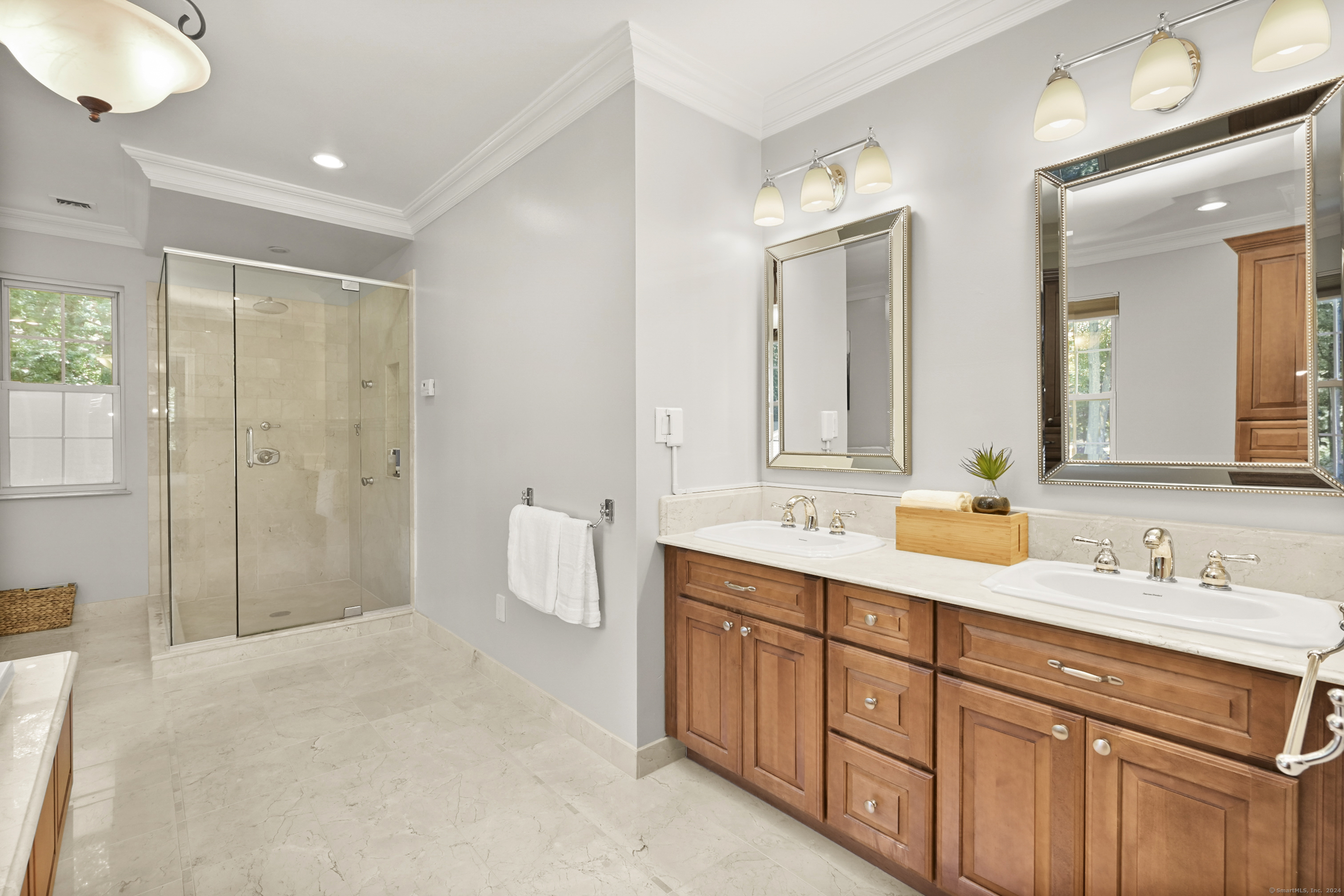 41 Deerwood Manor