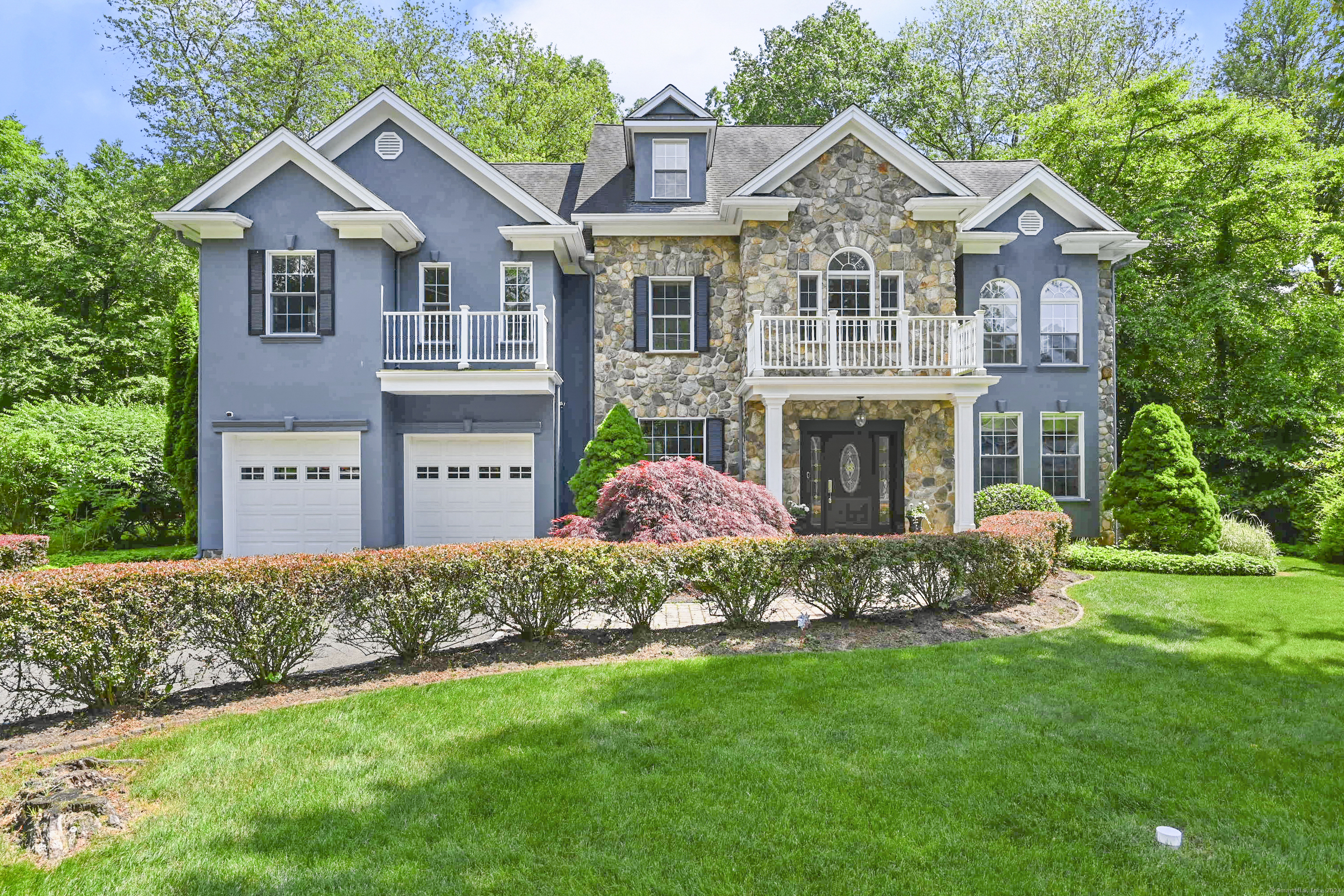41 Deerwood Manor