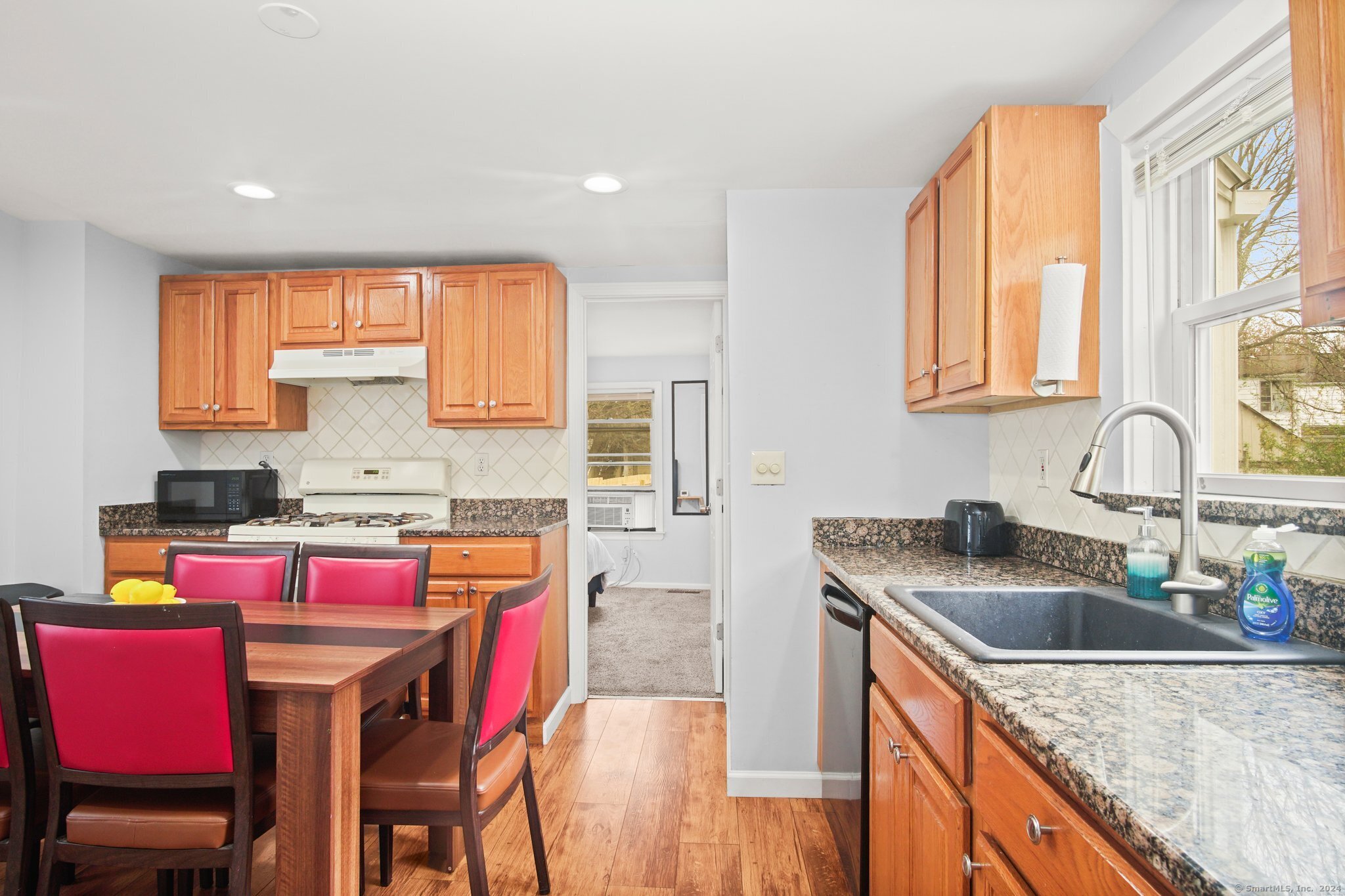 28 Jetland Place