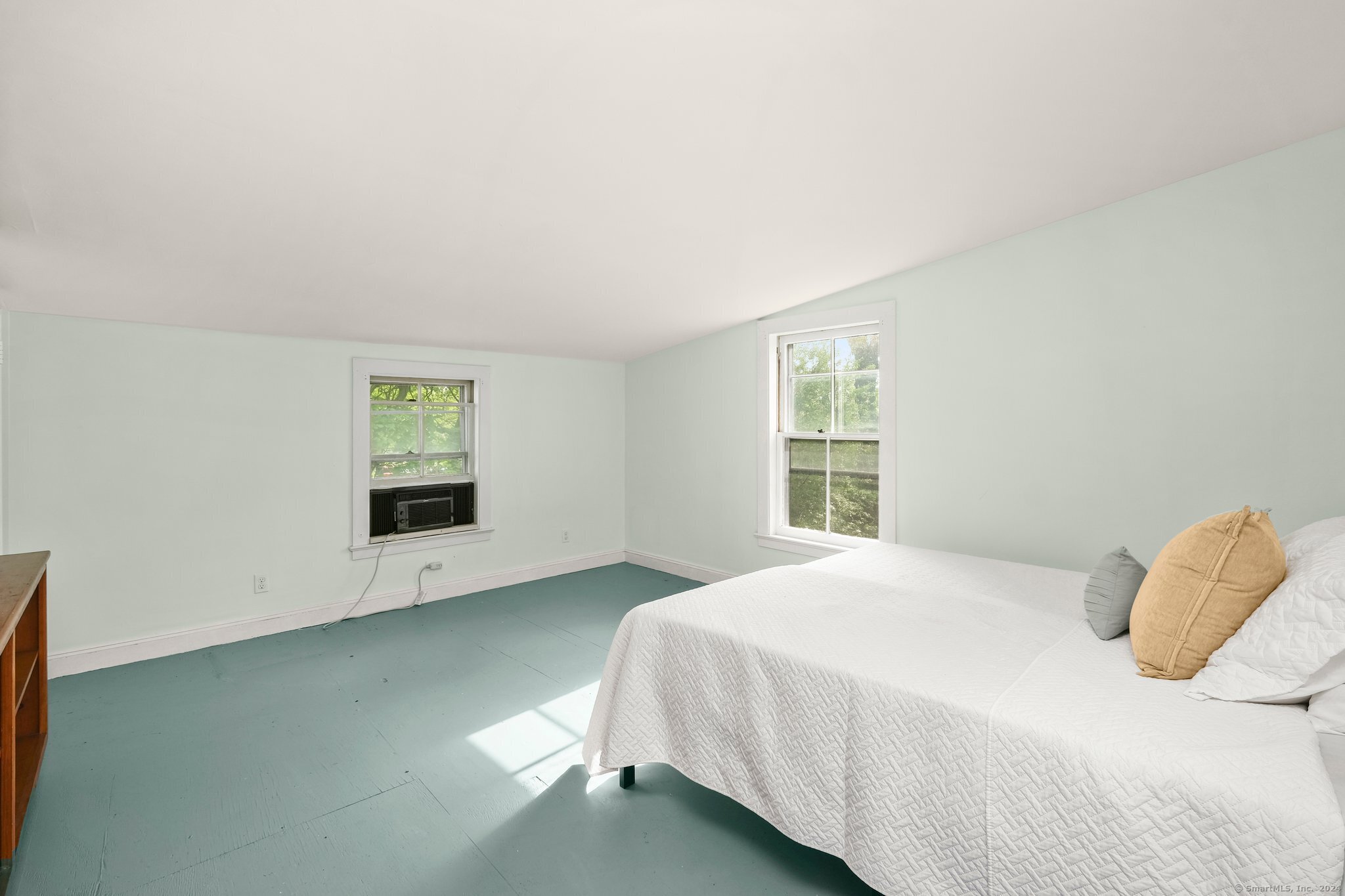 1565 Main Street