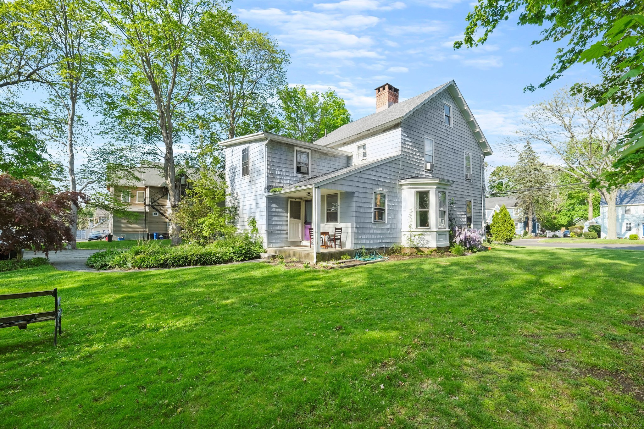 1565 Main Street
