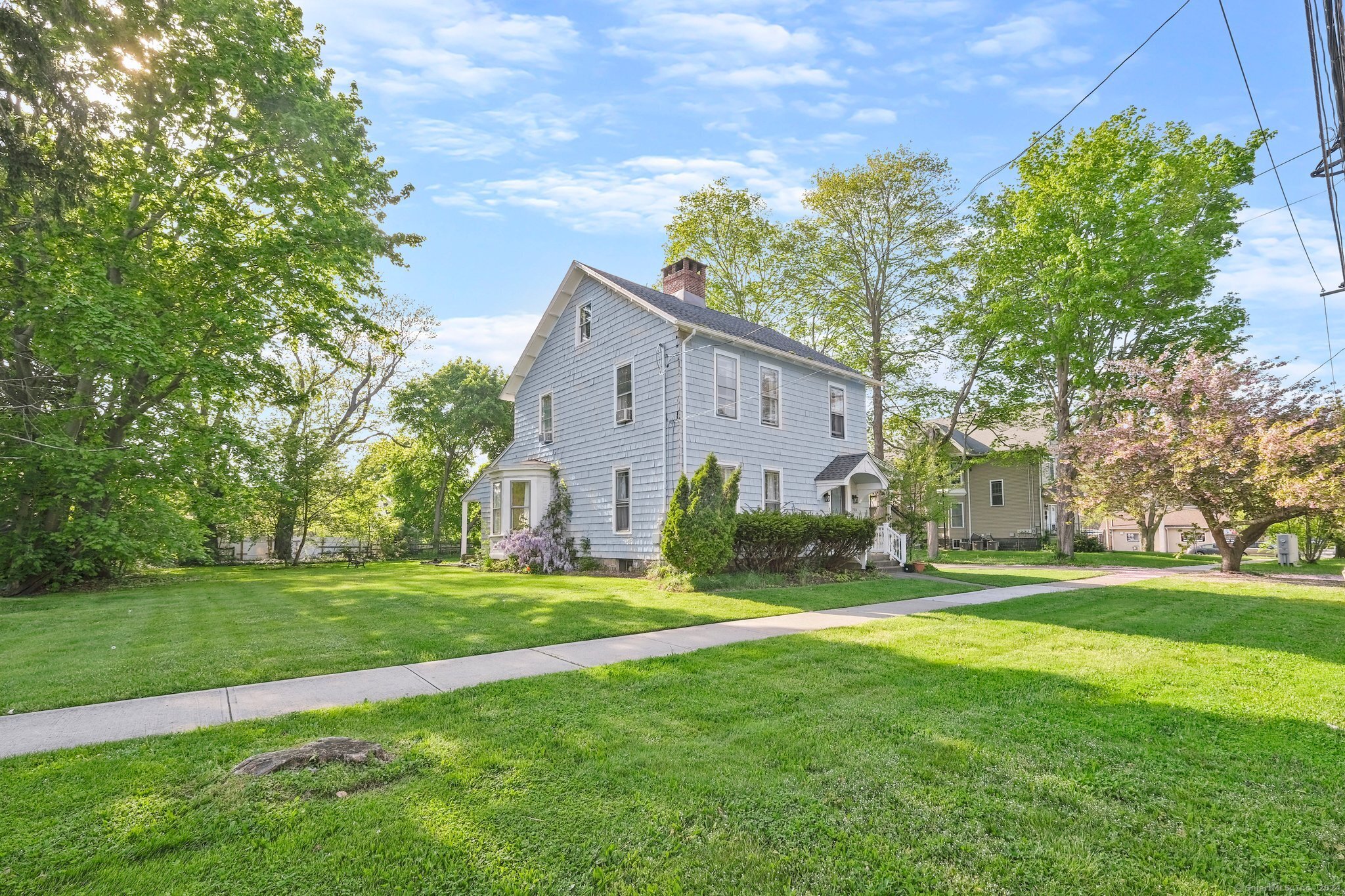 1565 Main Street