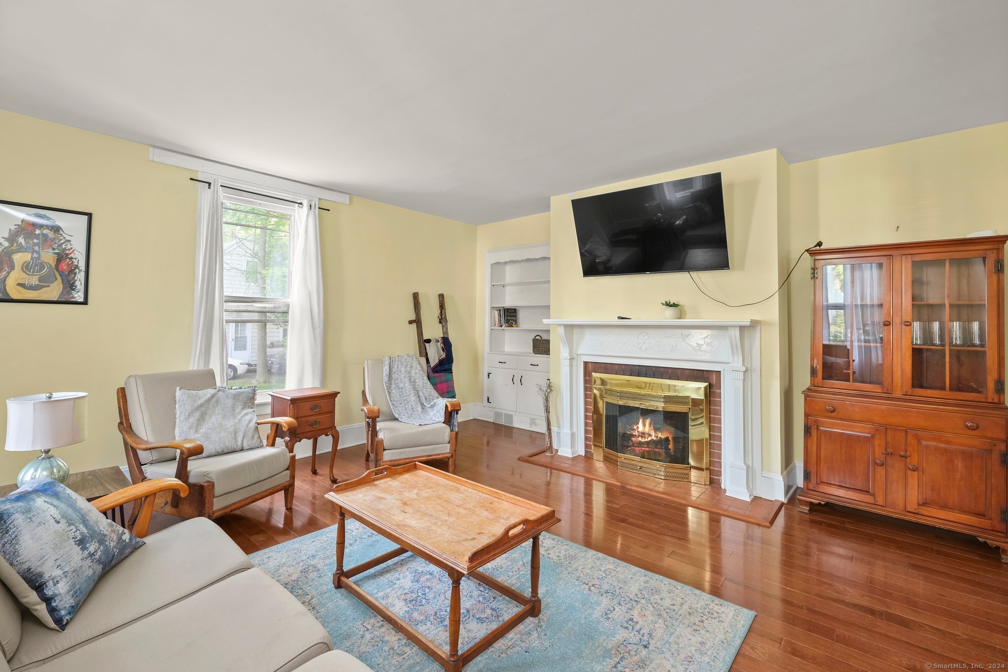 1565 Main Street