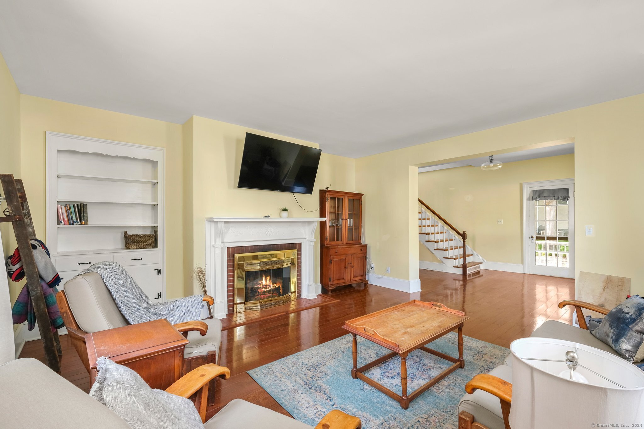 1565 Main Street