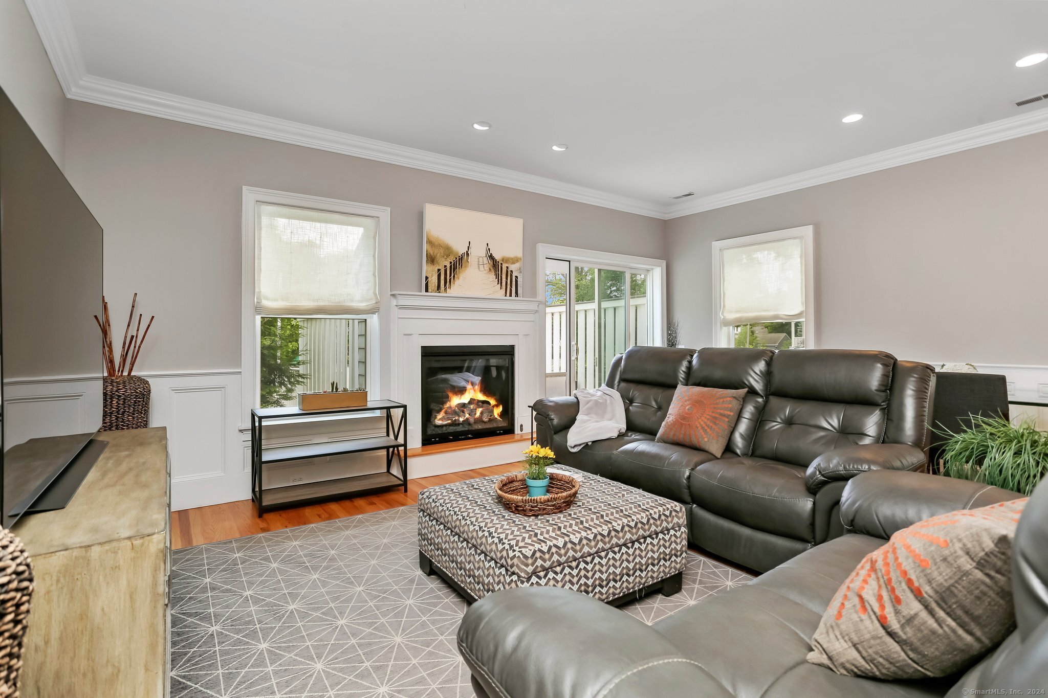 77 Forest Avenue 77