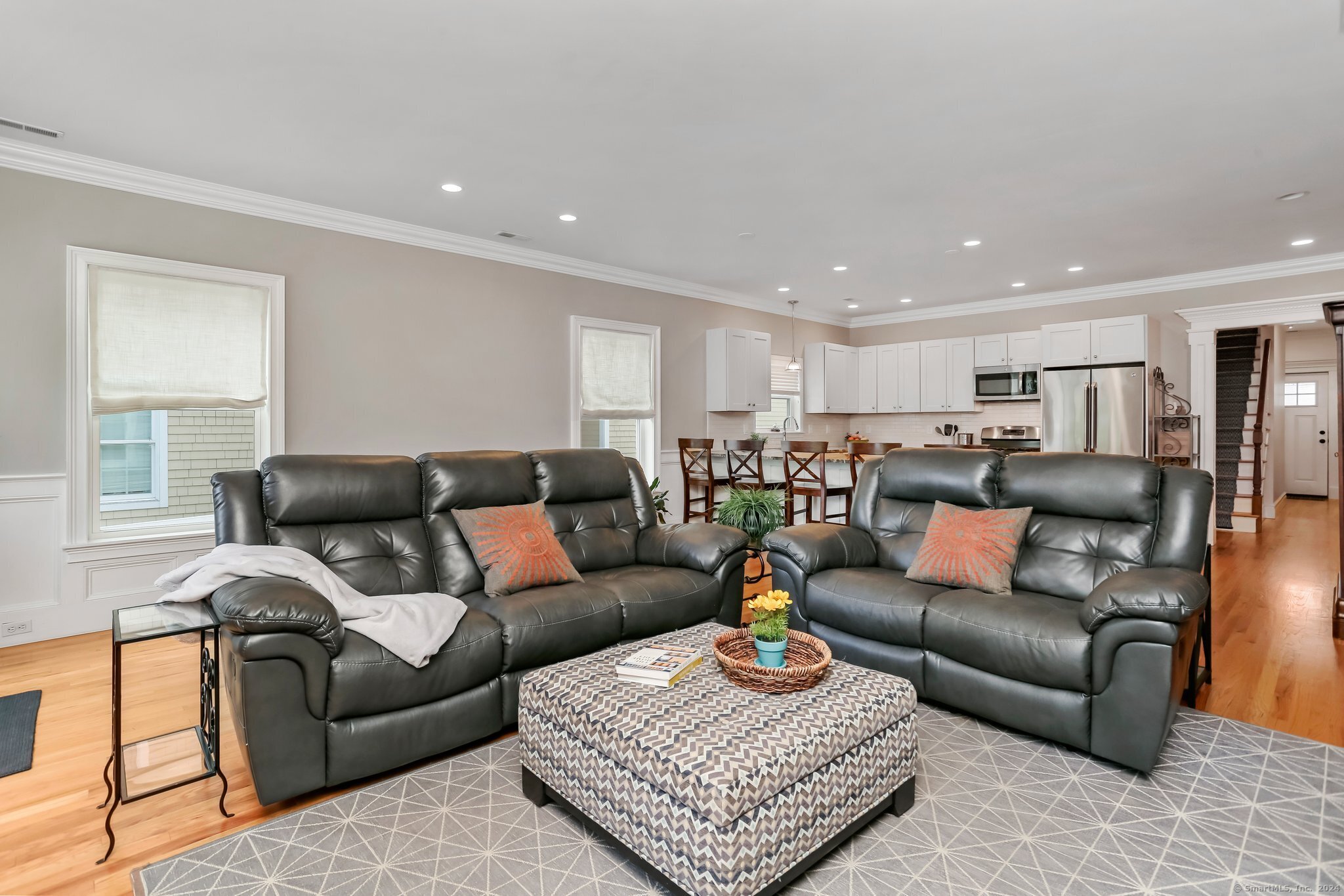 77 Forest Avenue 77