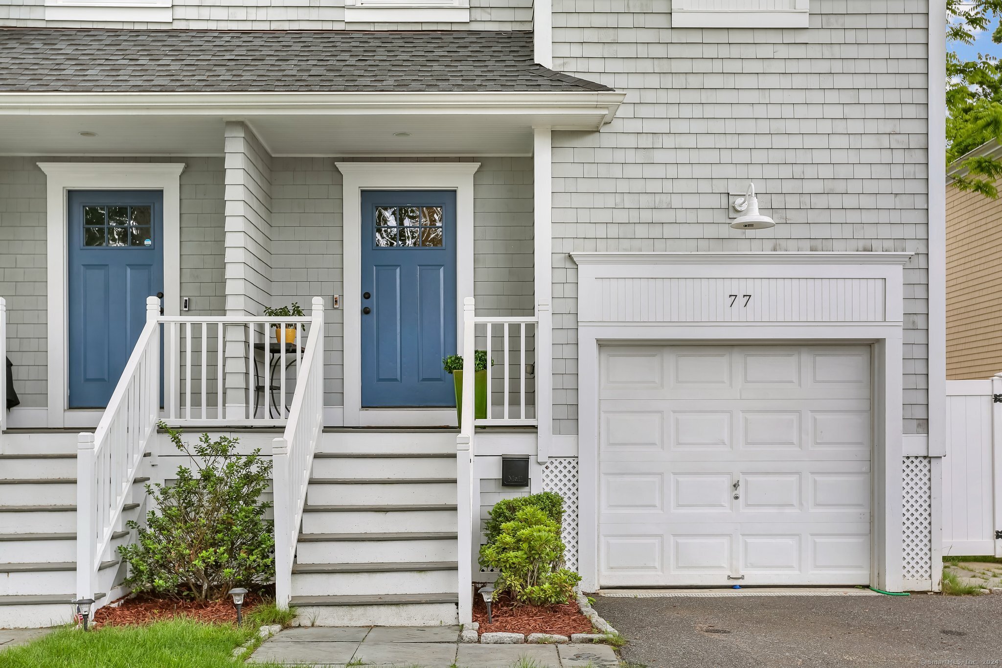77 Forest Avenue 77