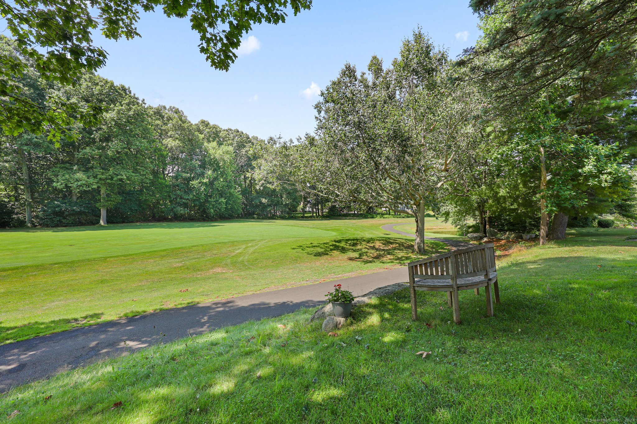 627 Onondaga Lane B