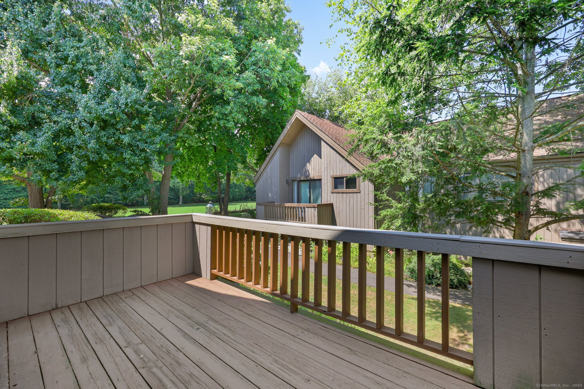 627 Onondaga Lane B