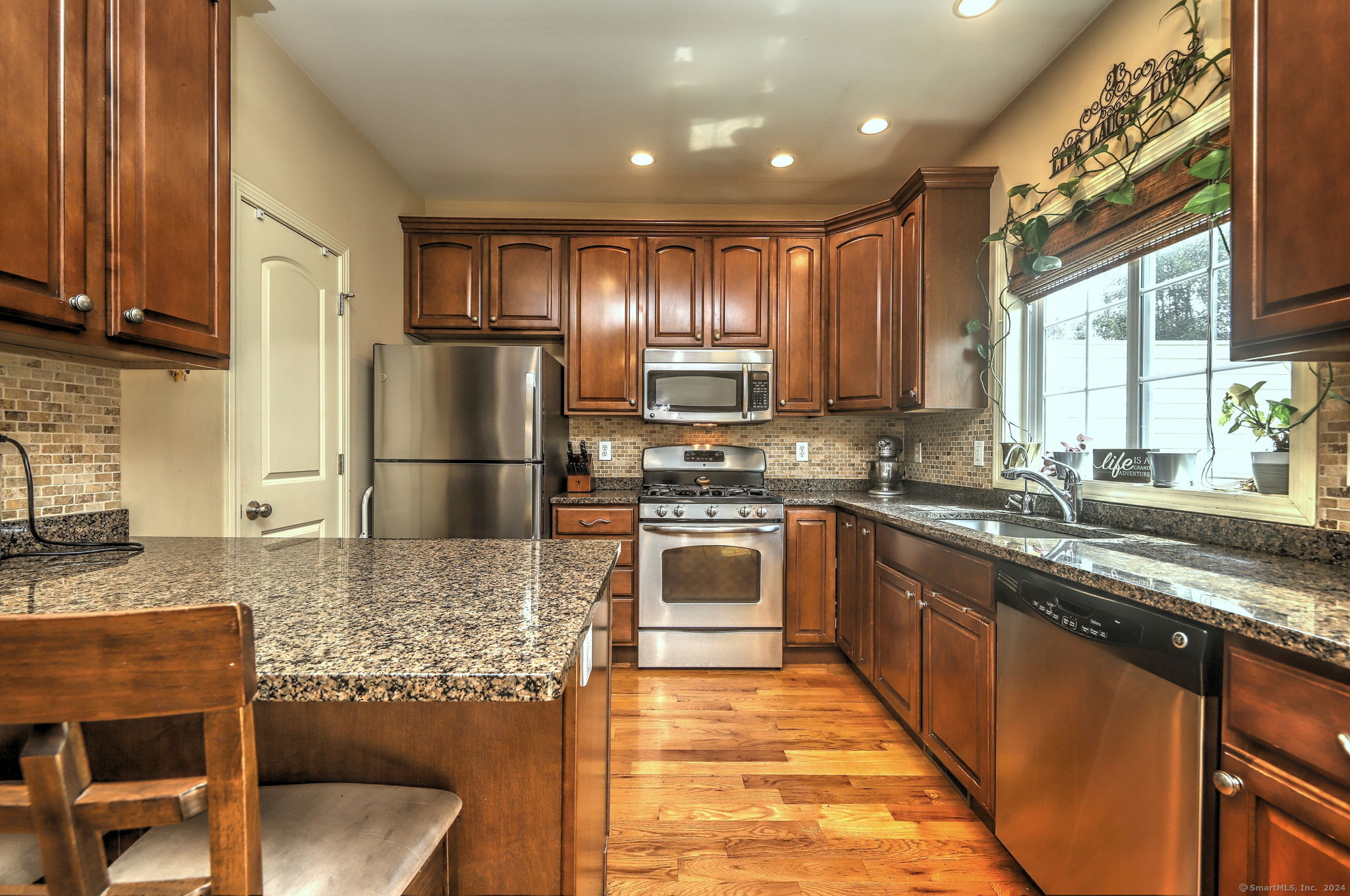 1104 Woodland Hills Drive 1104