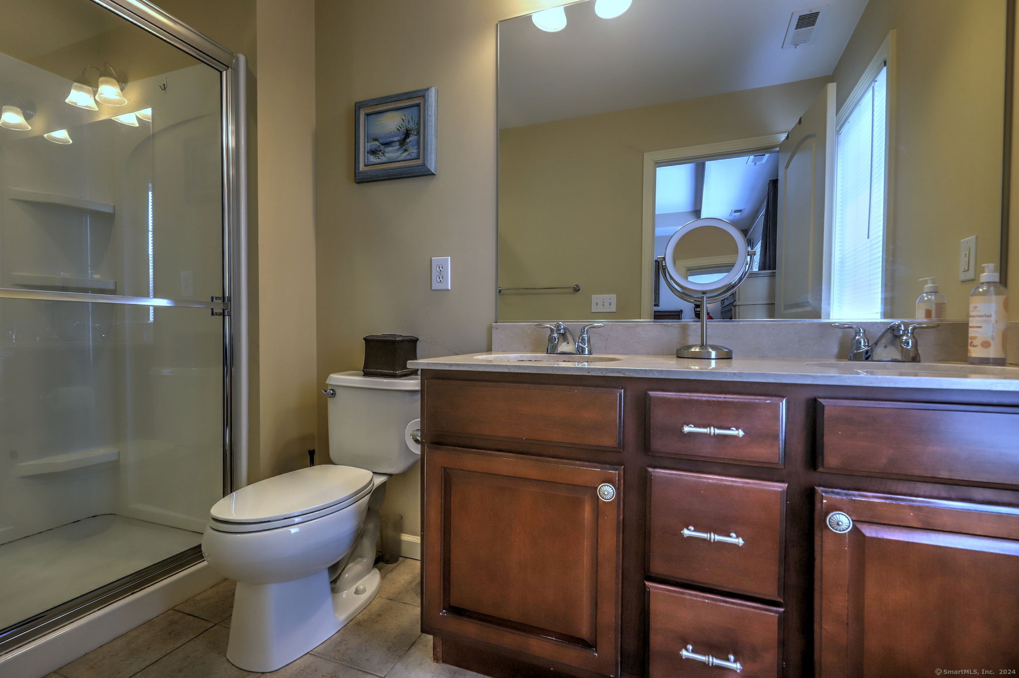 1104 Woodland Hills Drive 1104