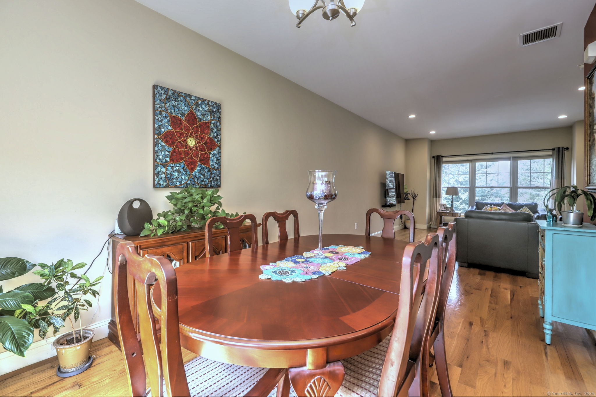 1104 Woodland Hills Drive 1104