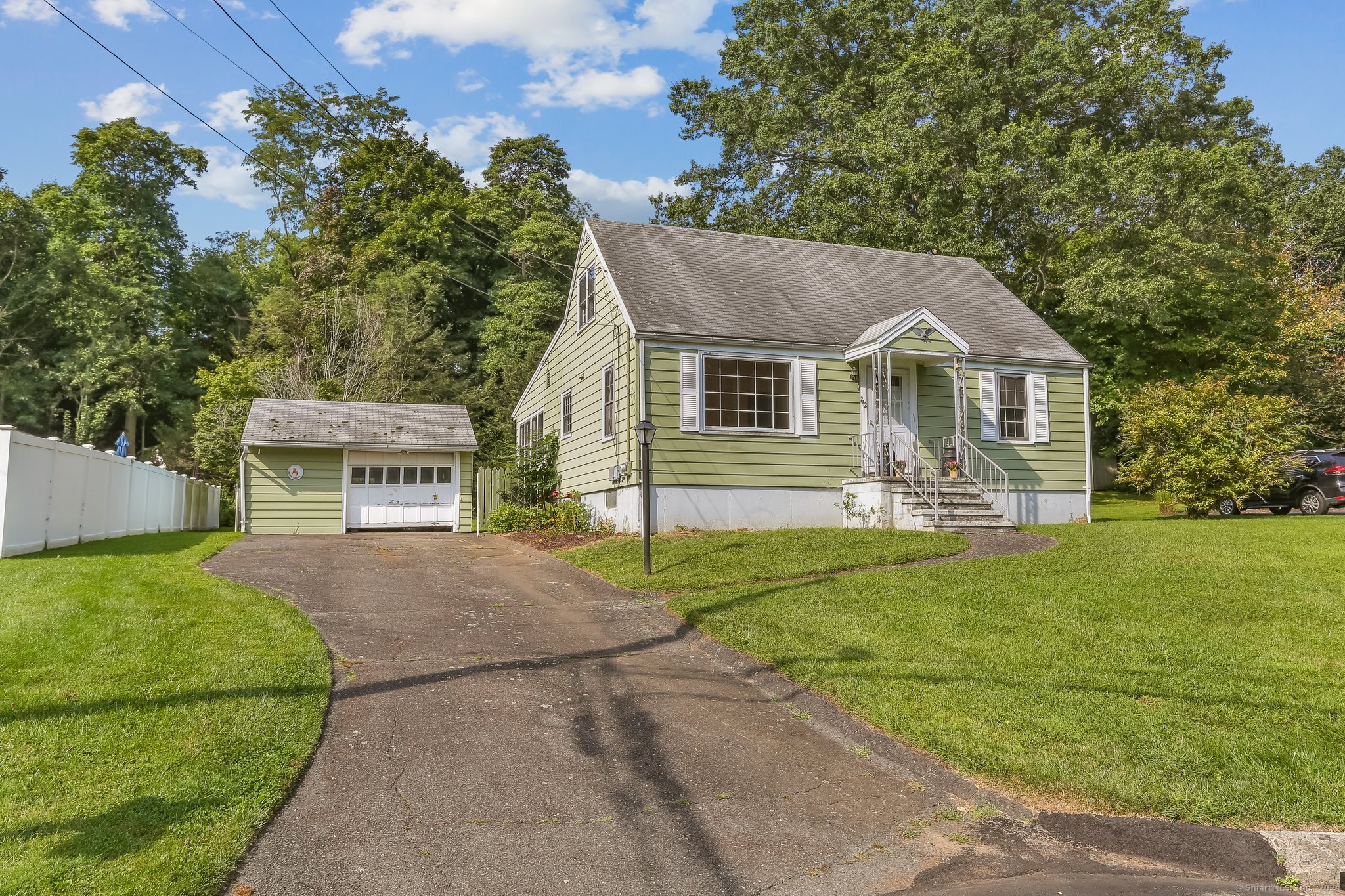 242 Valleyview Road