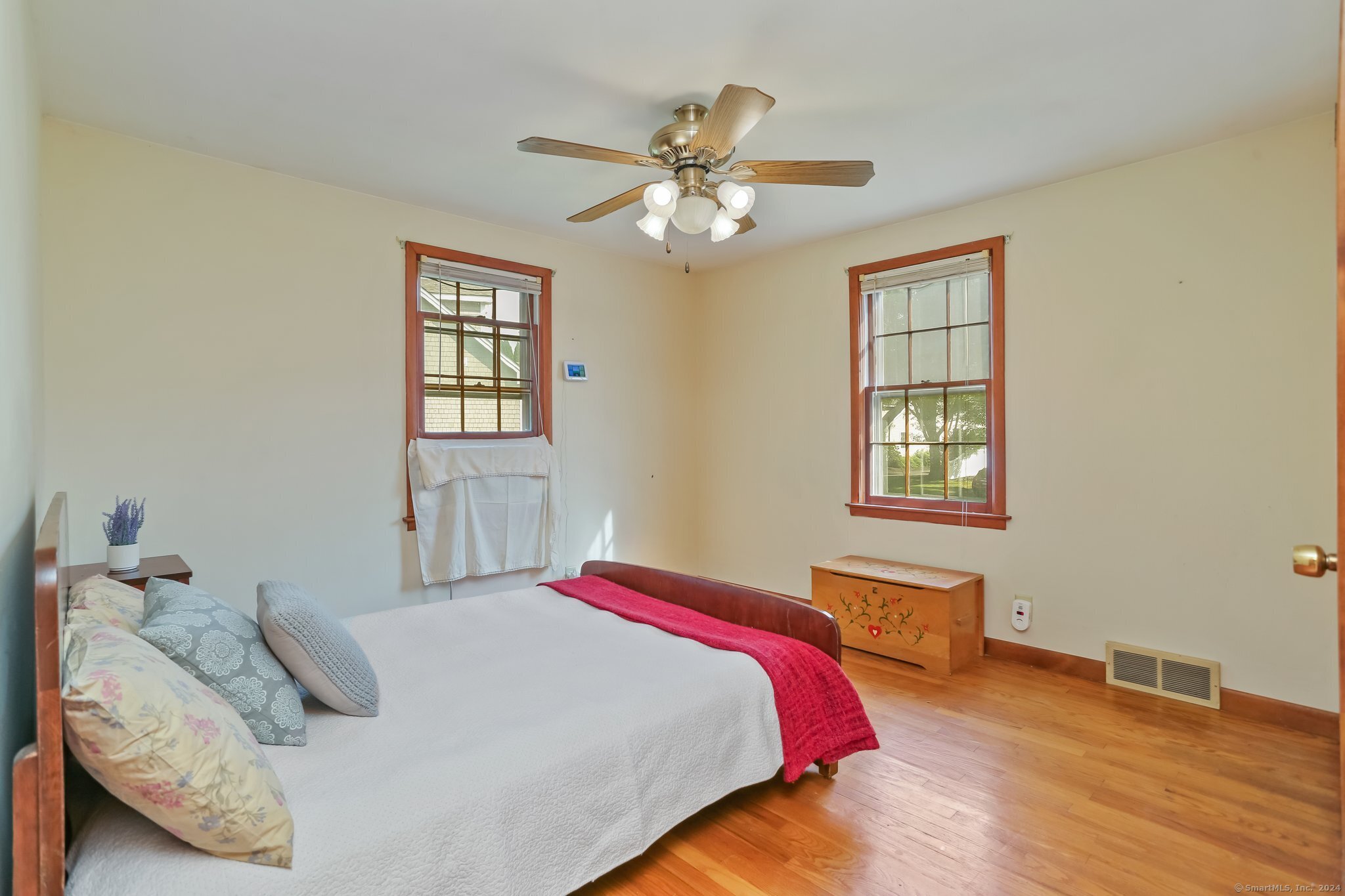 242 Valleyview Road