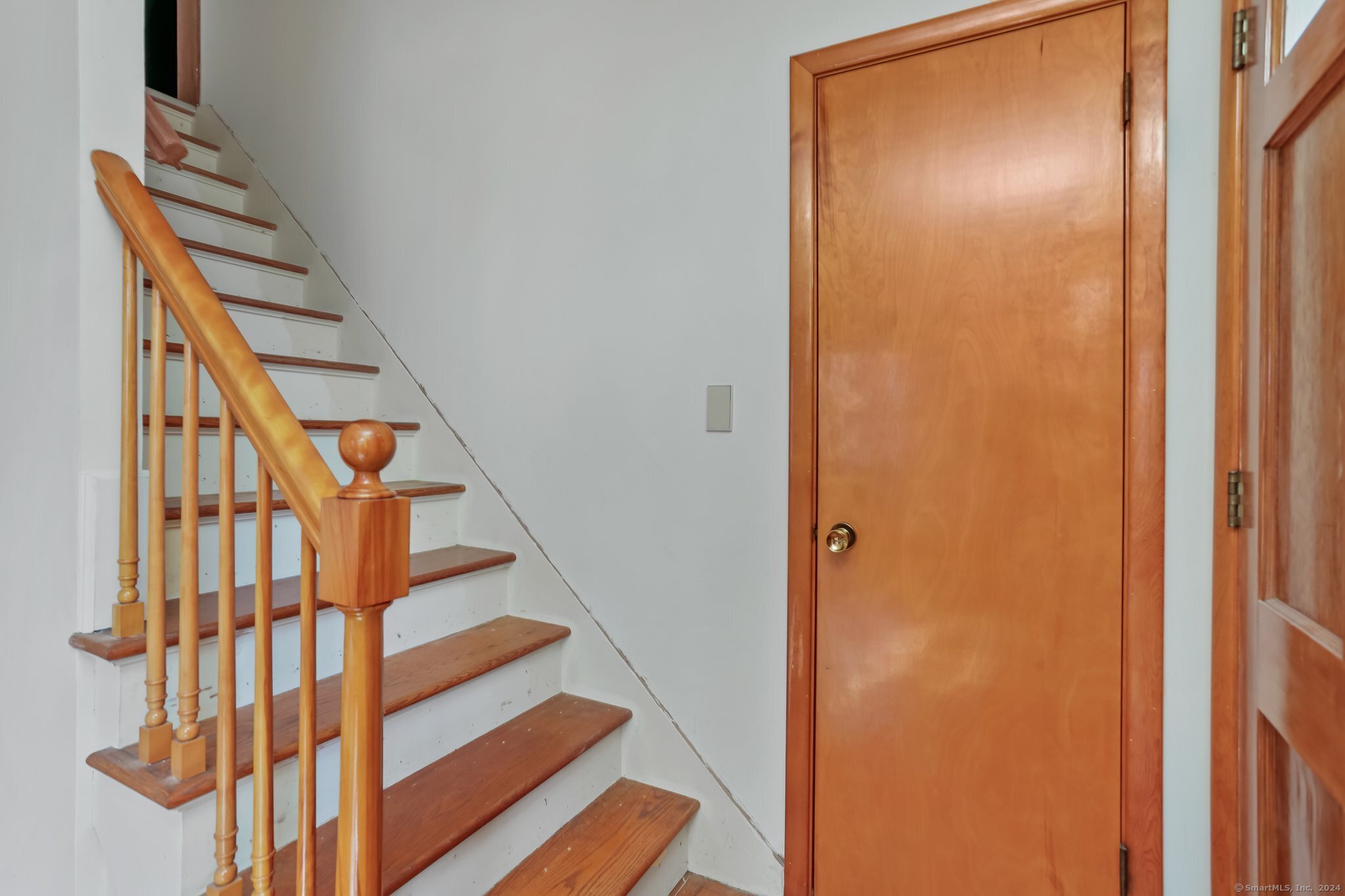 242 Valleyview Road