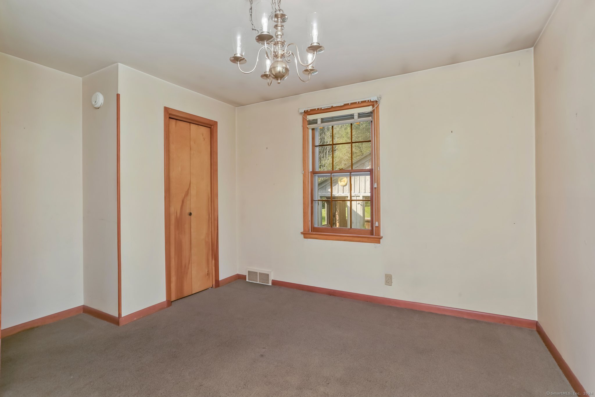 242 Valleyview Road