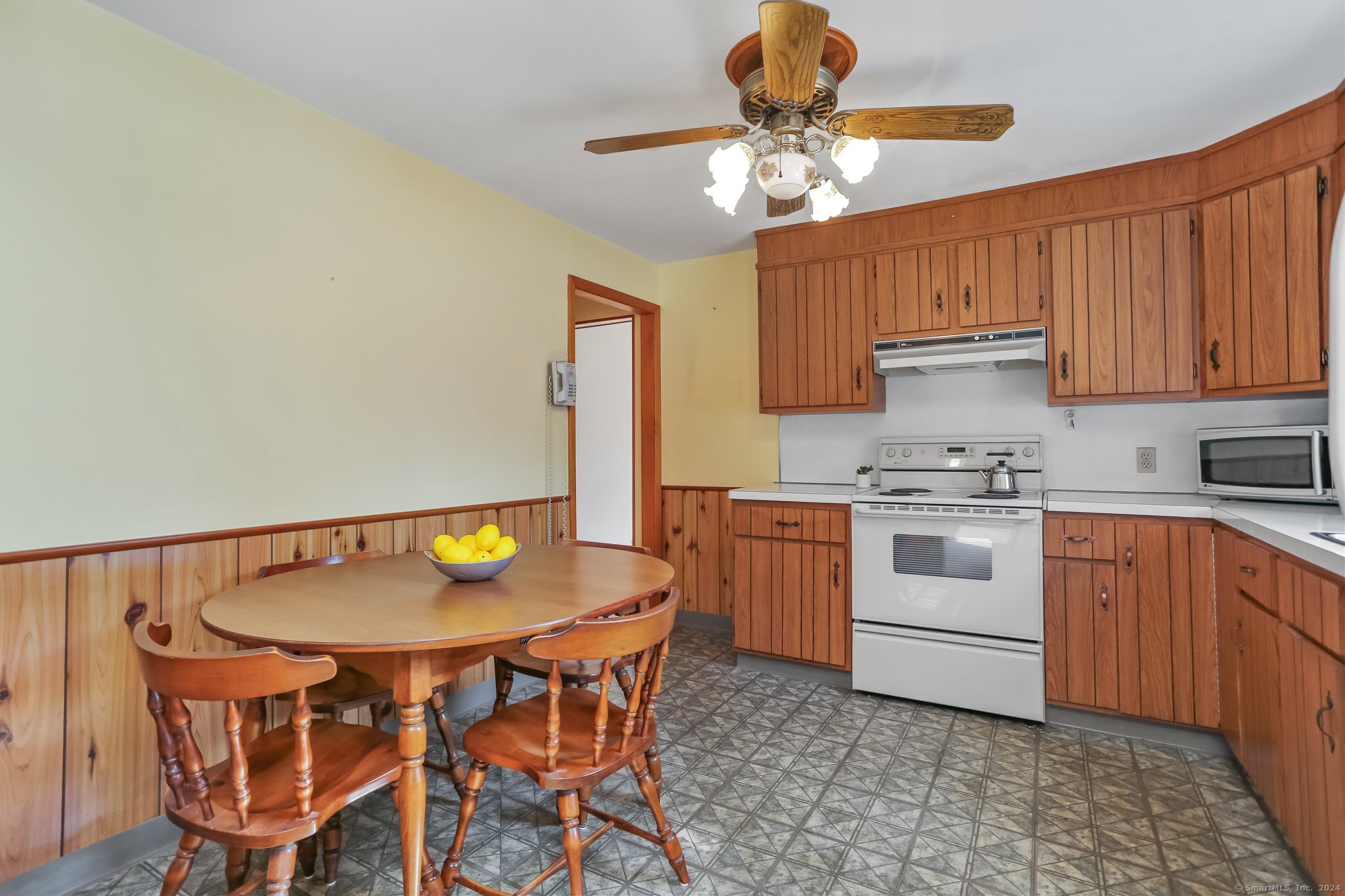 242 Valleyview Road