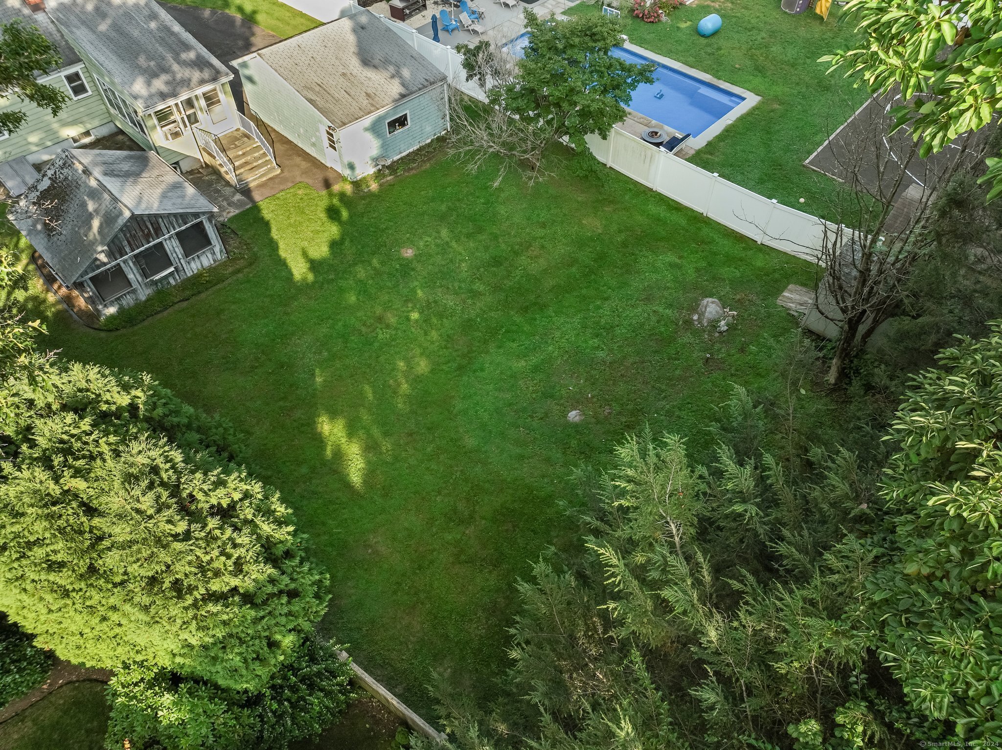 242 Valleyview Road