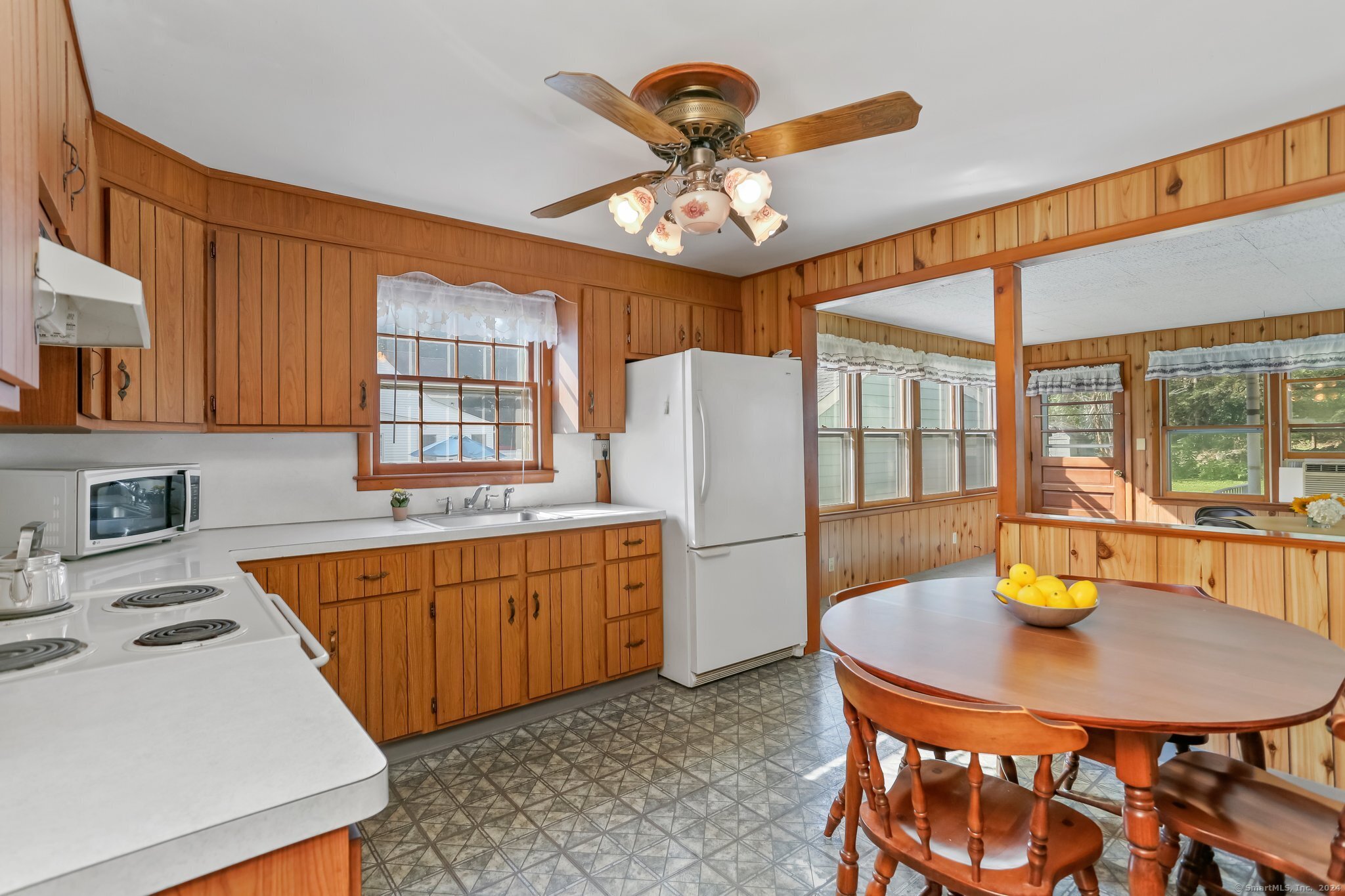 242 Valleyview Road