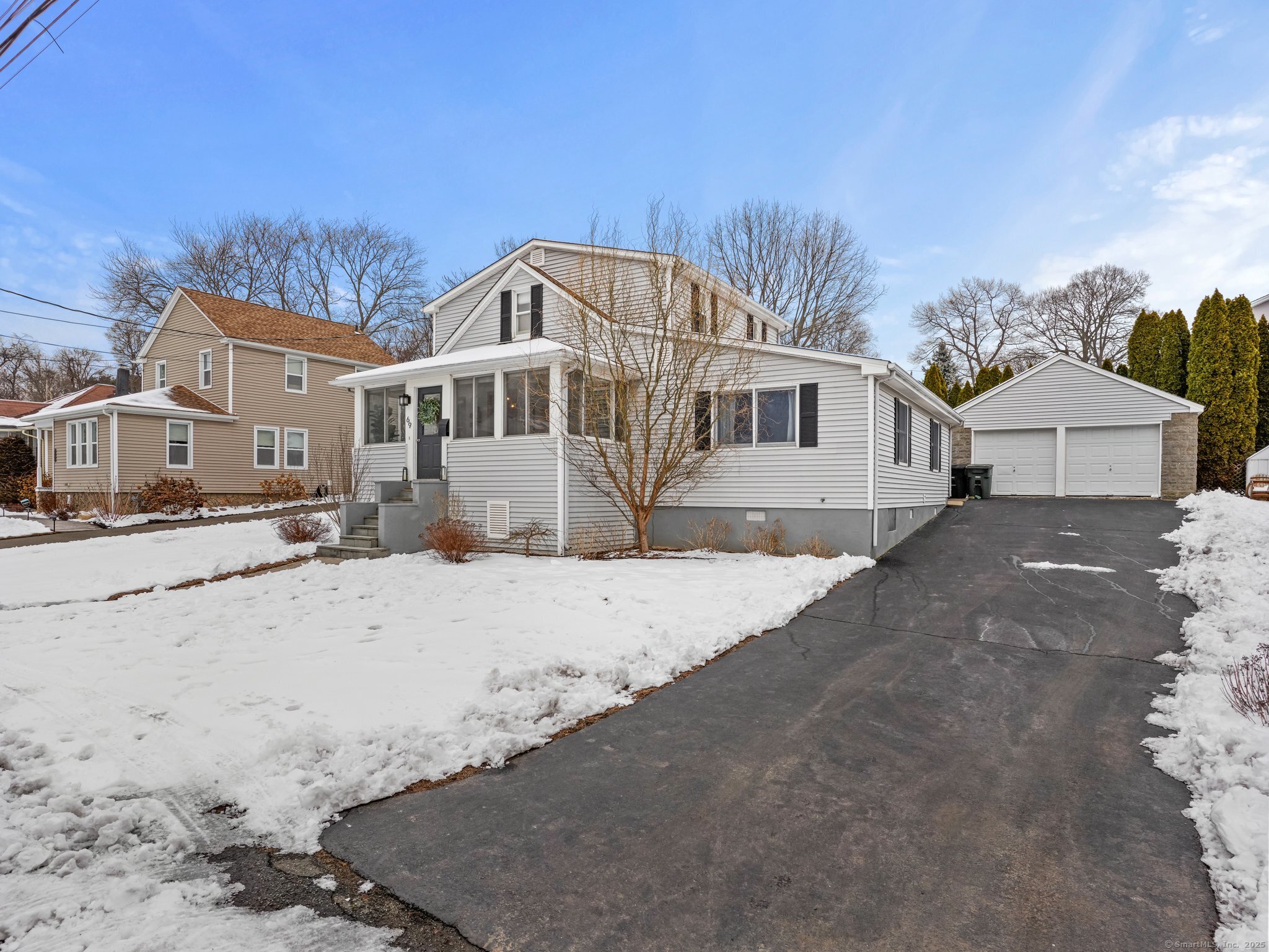 69 Whitney Avenue