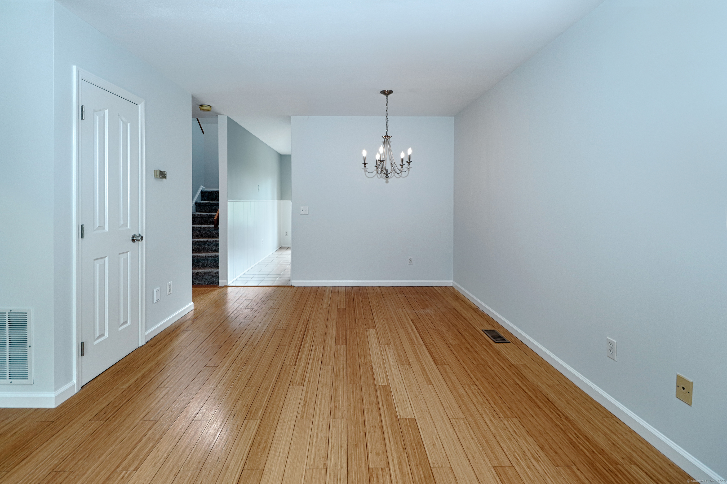 65 Wolfpit Avenue APT 2B