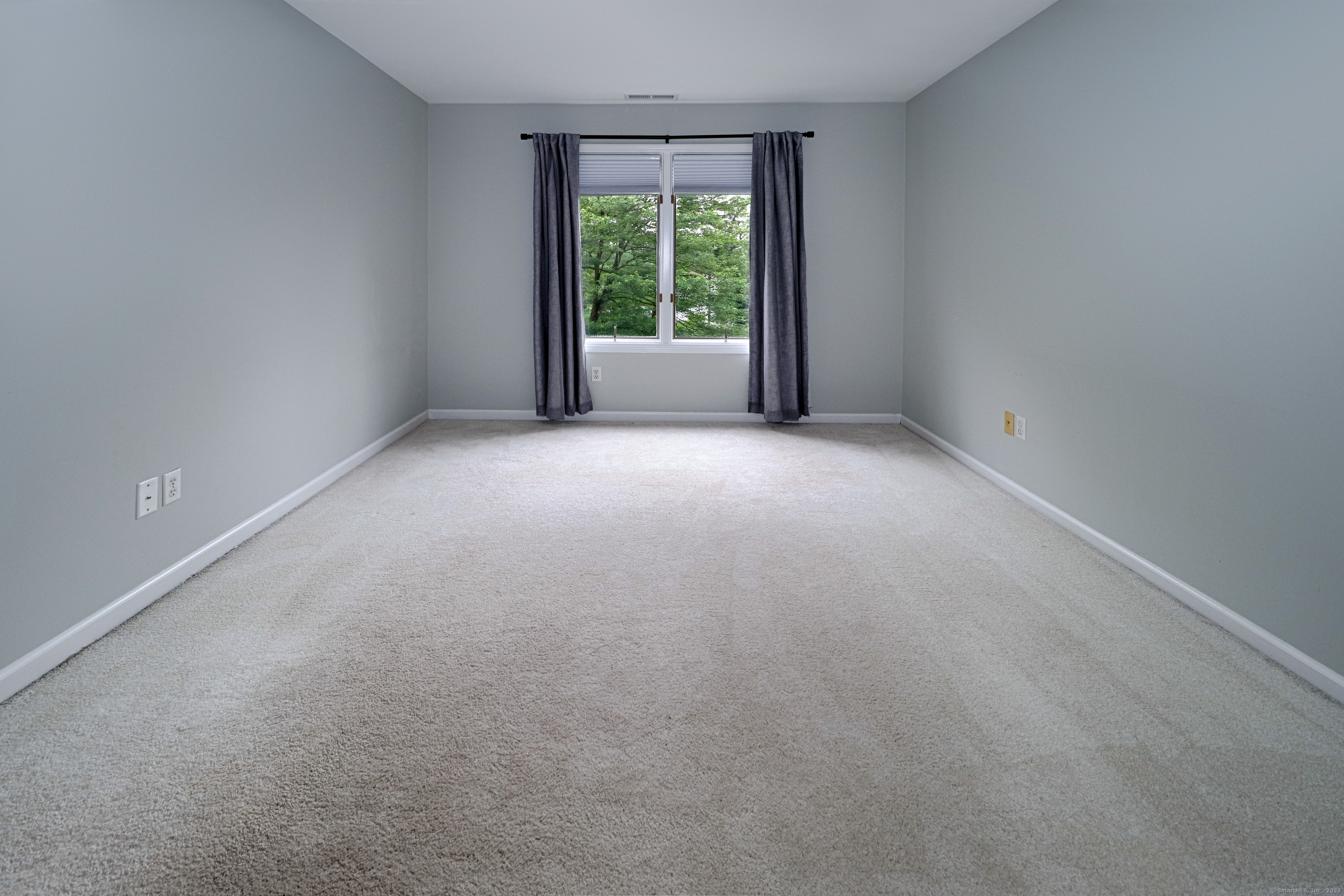 65 Wolfpit Avenue APT 2B
