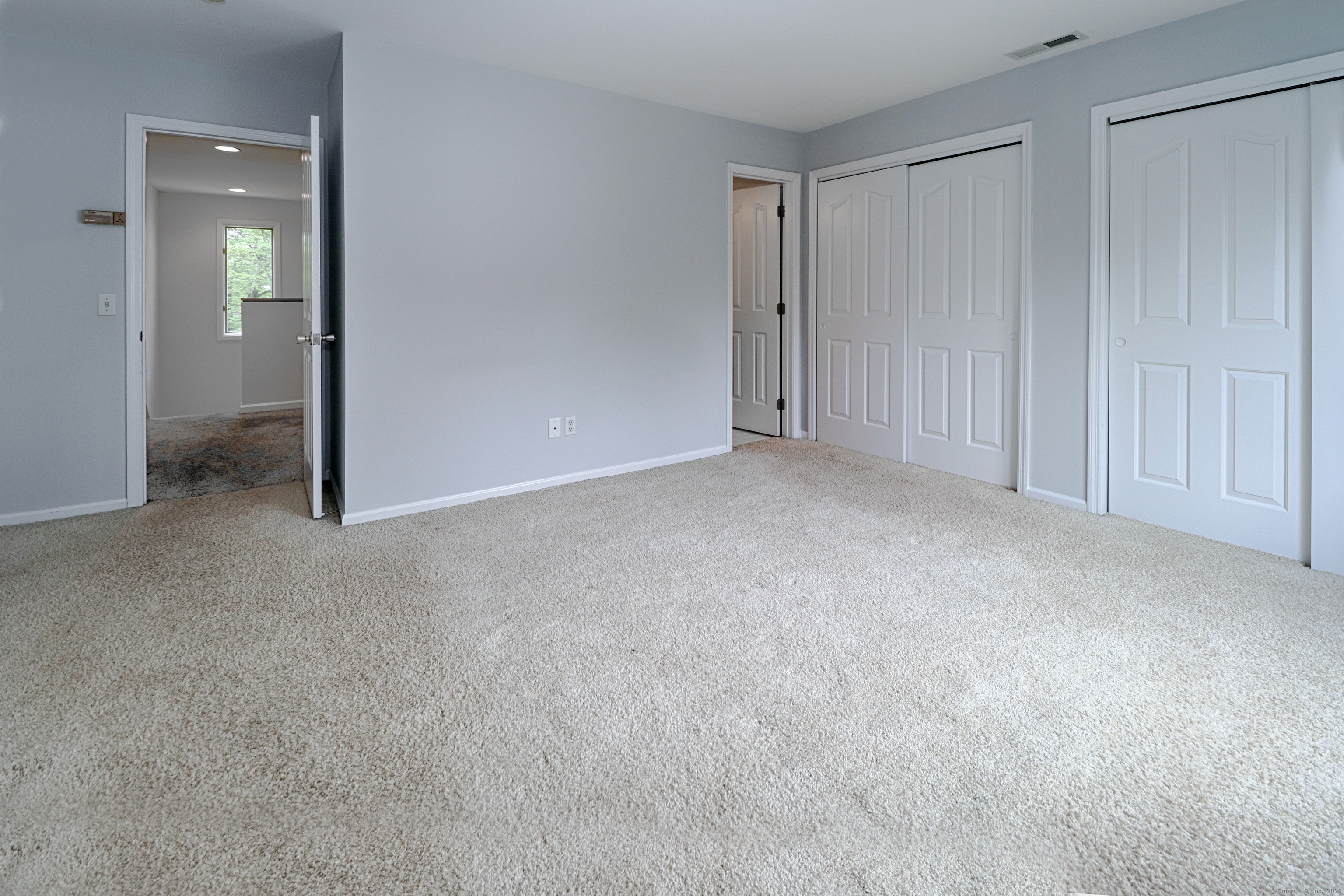 65 Wolfpit Avenue APT 2B