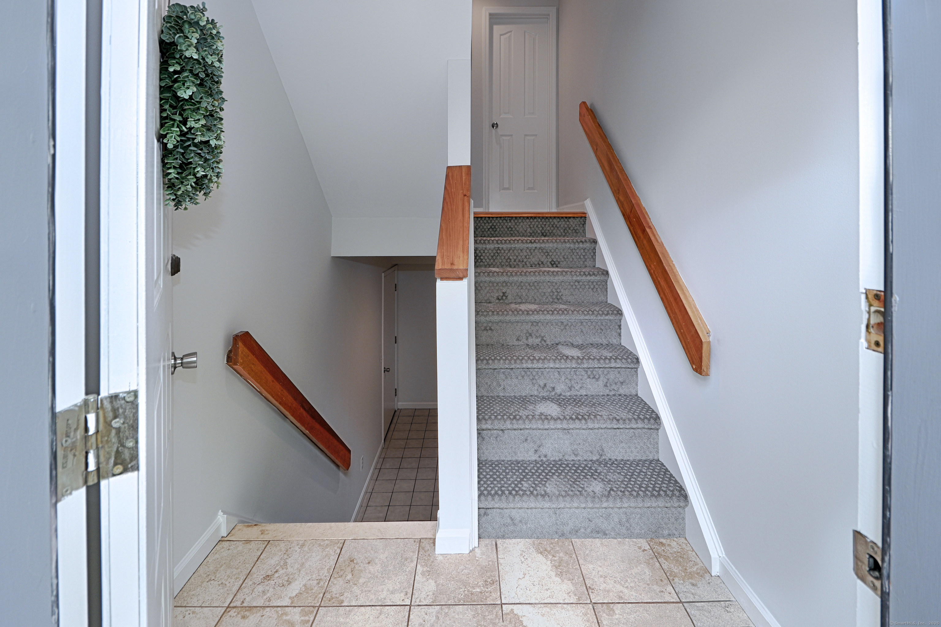 65 Wolfpit Avenue APT 2B