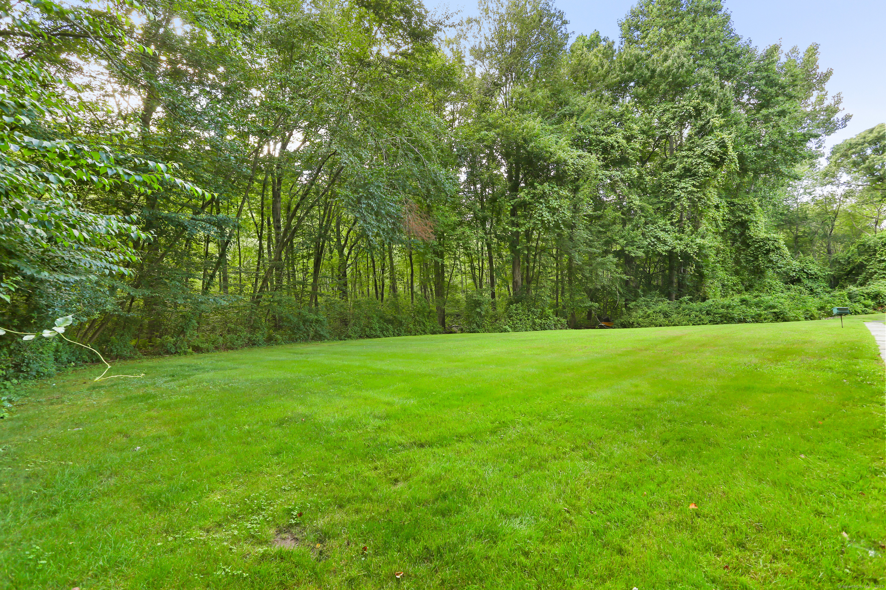 89 Cranbury Drive