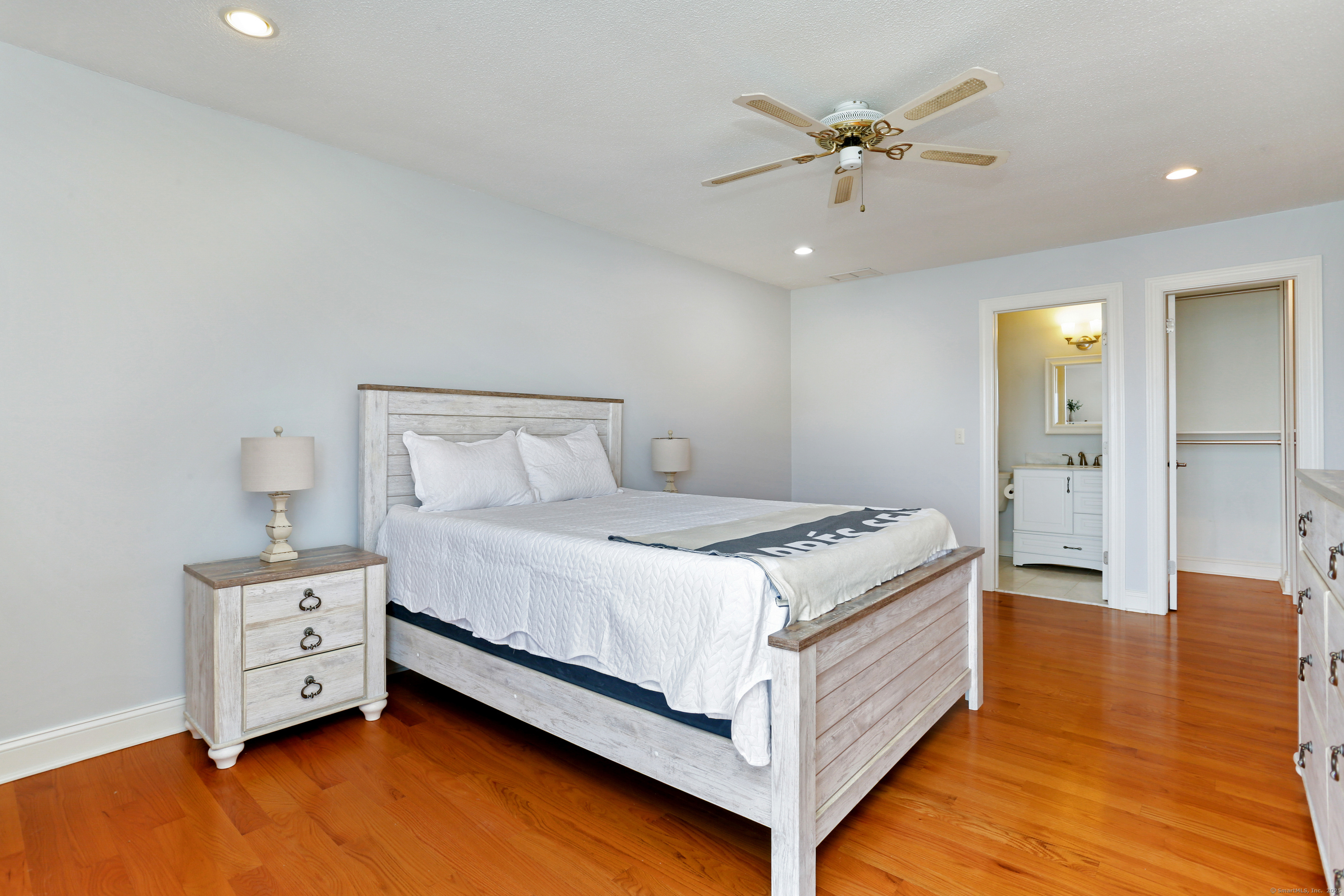 199 Gregory Boulevard APT D4