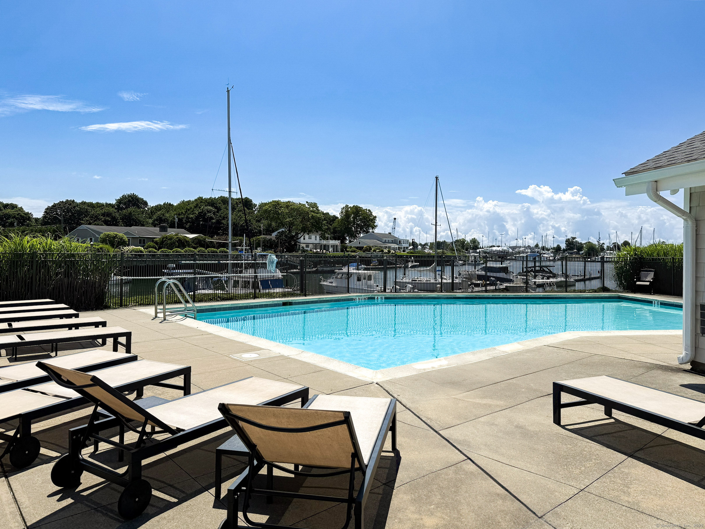 199 Gregory Boulevard APT D4