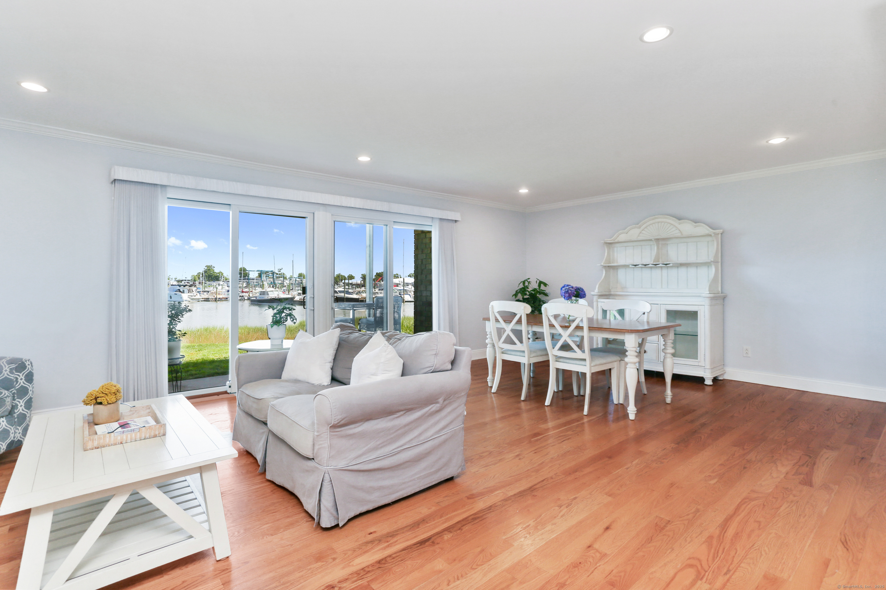 199 Gregory Boulevard APT D4
