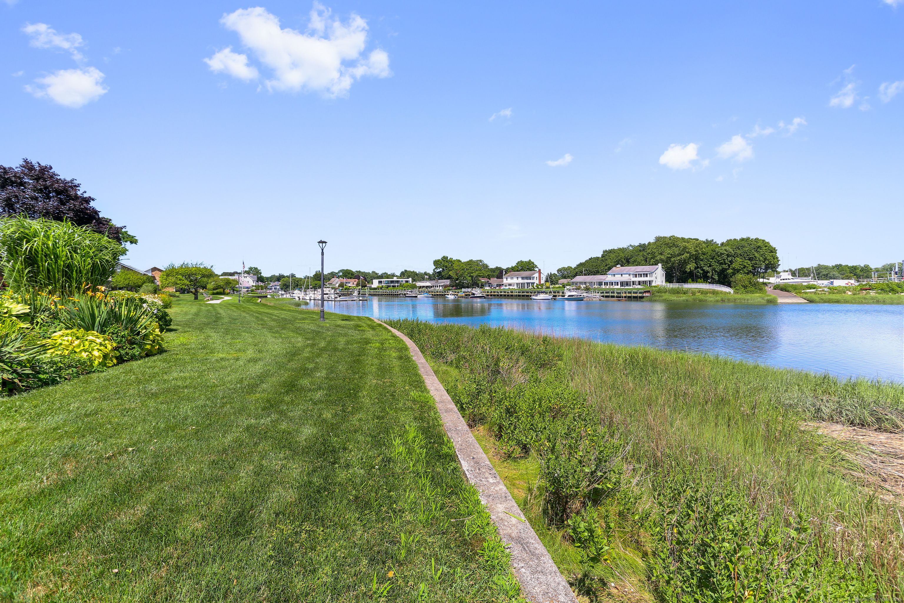 199 Gregory Boulevard APT D4