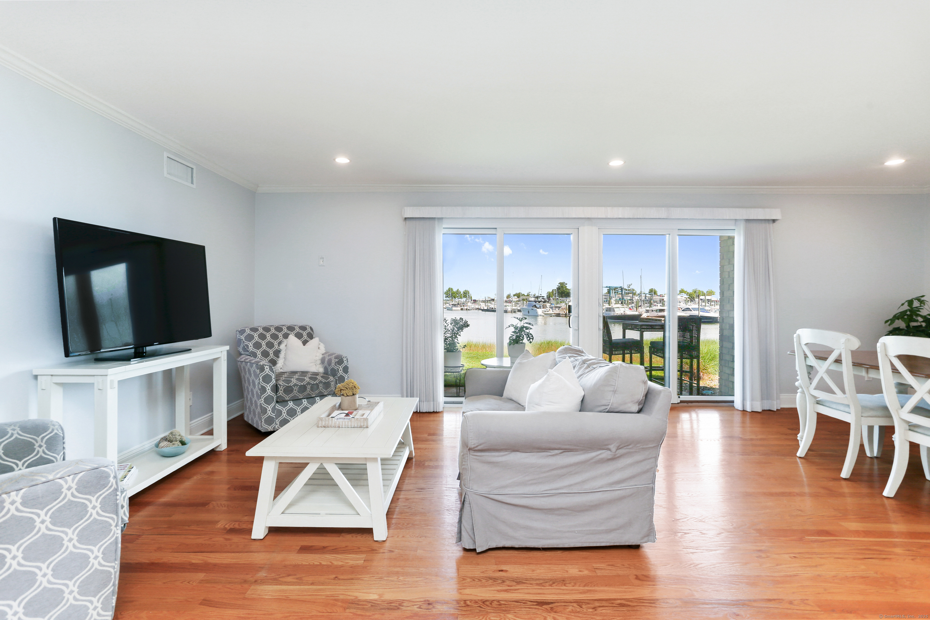 199 Gregory Boulevard APT D4