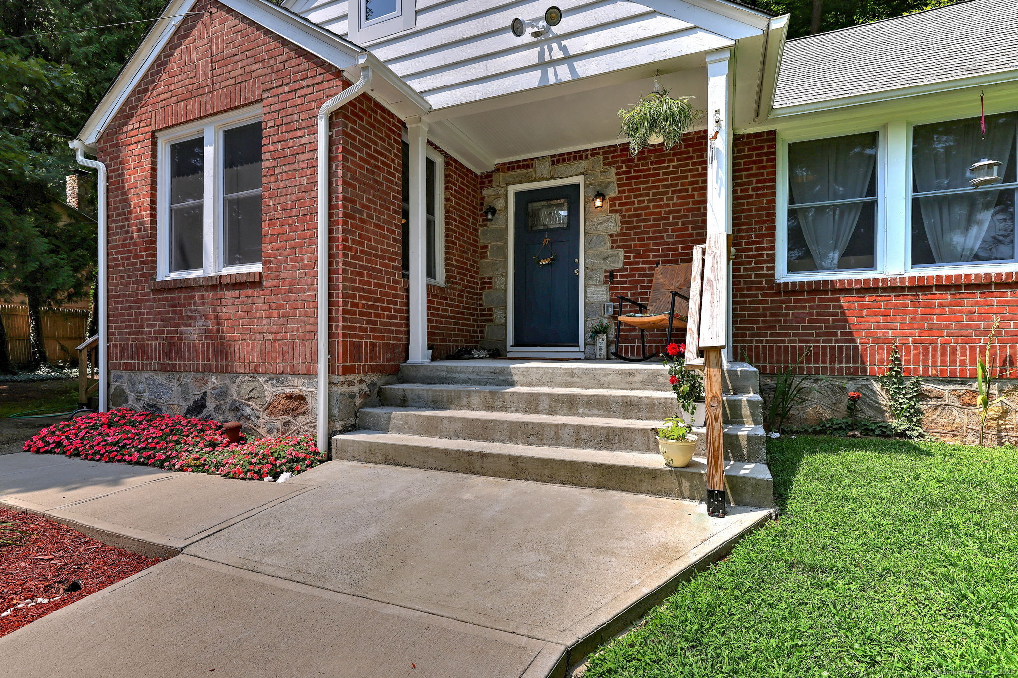 887 Marion Road