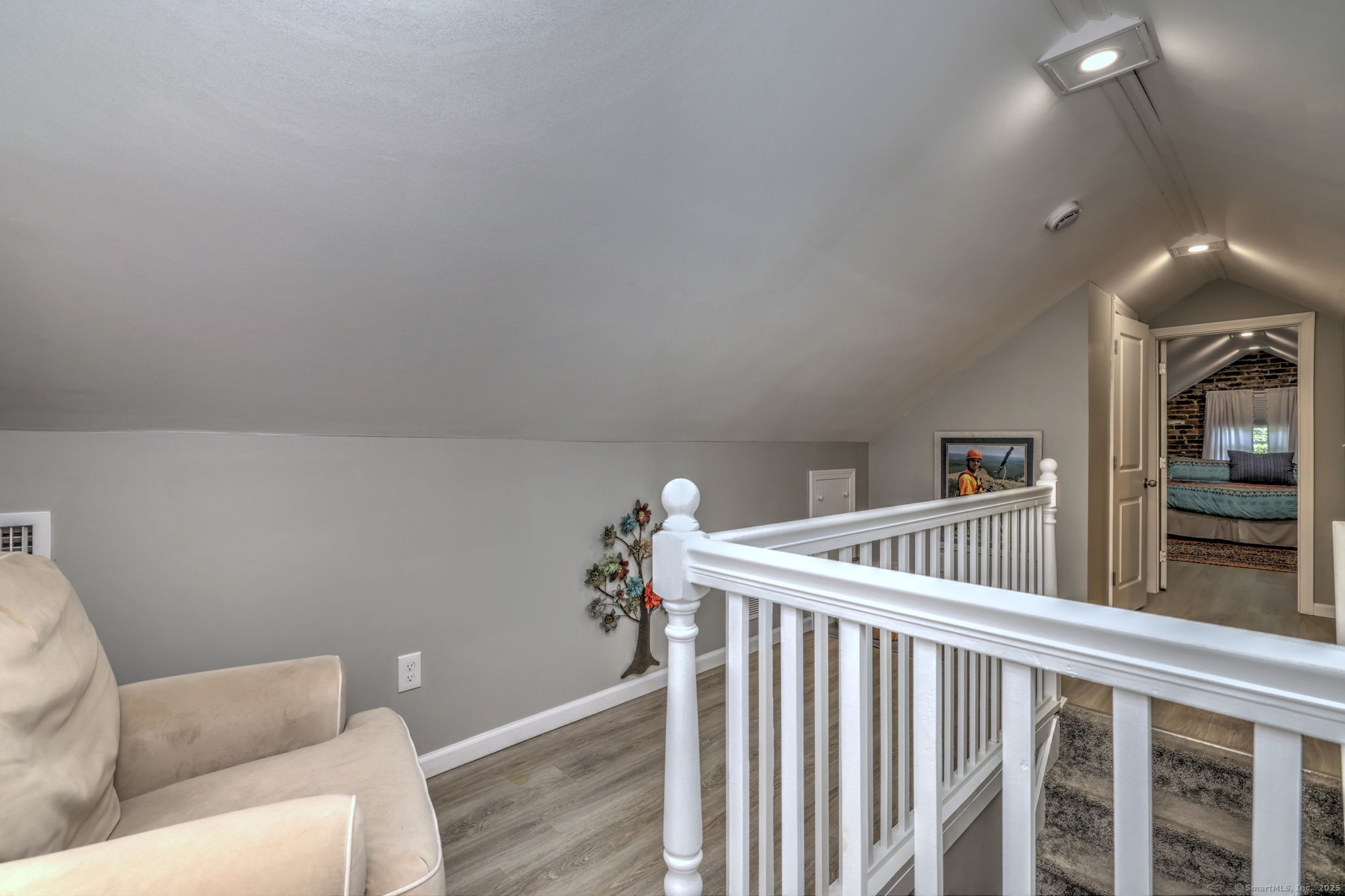 887 Marion Road