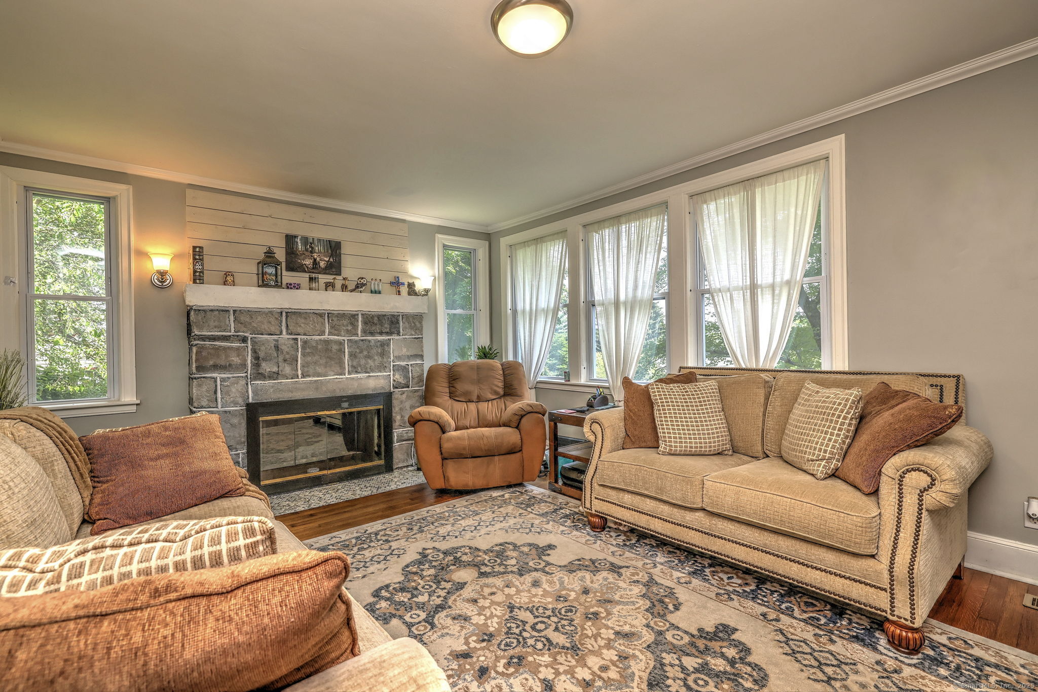 887 Marion Road