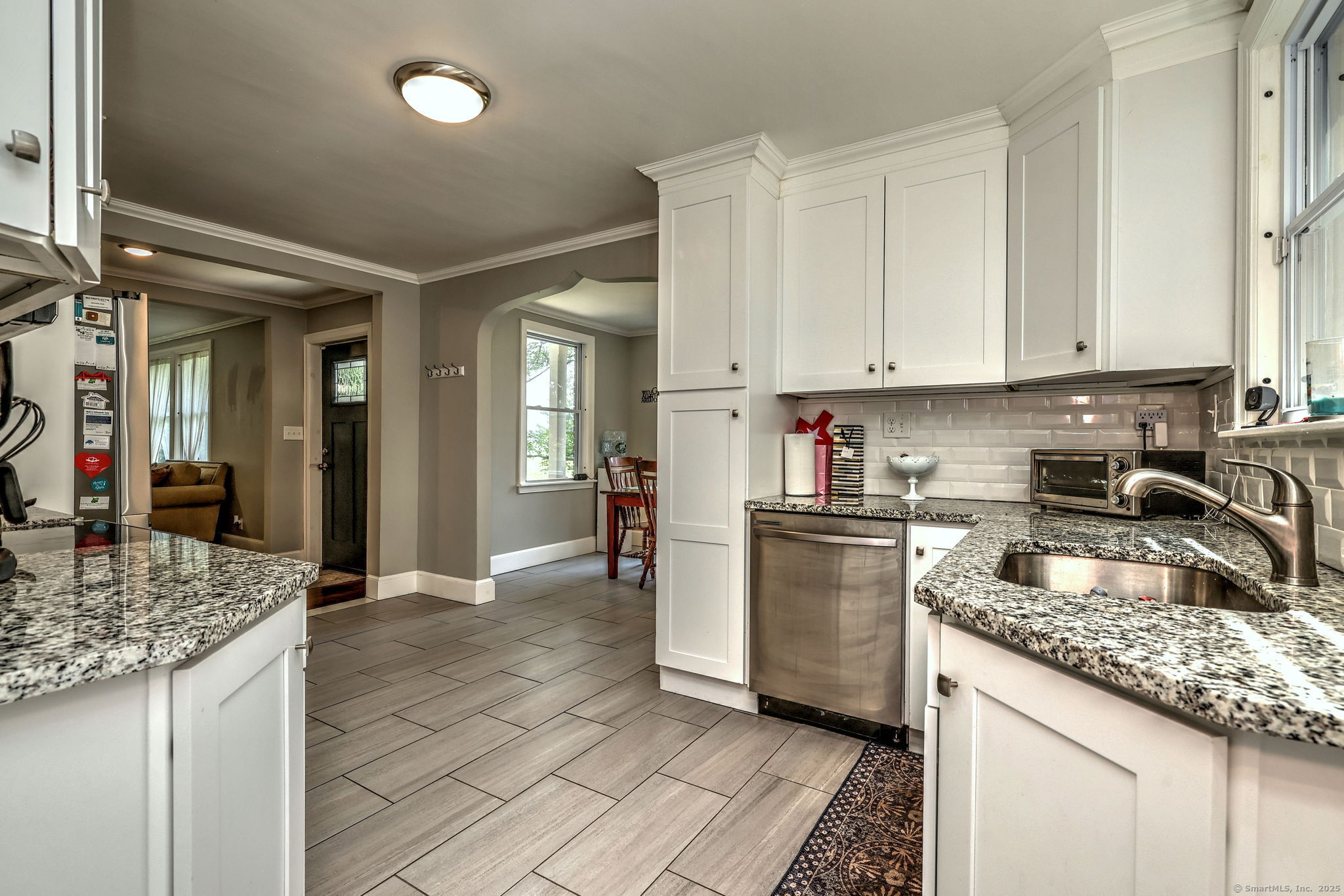 887 Marion Road