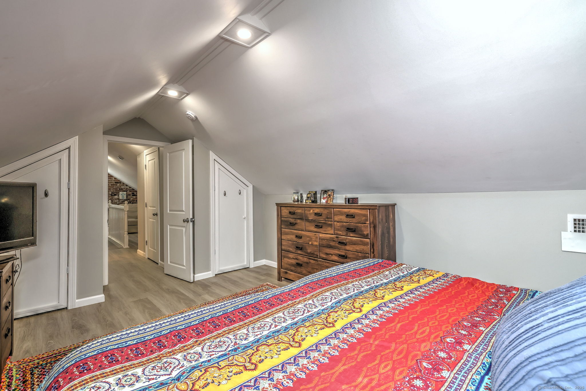 887 Marion Road