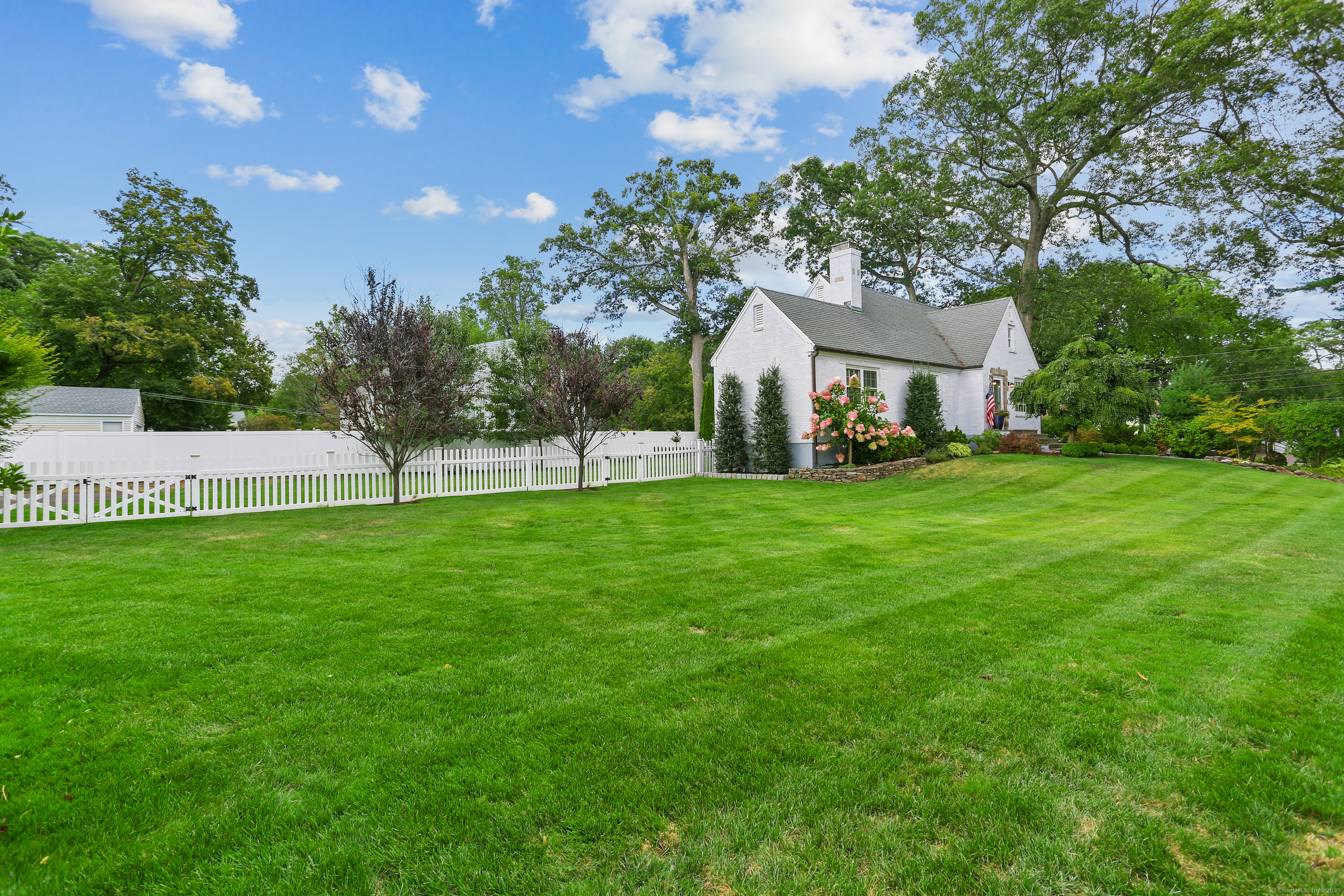 14 Dill Road