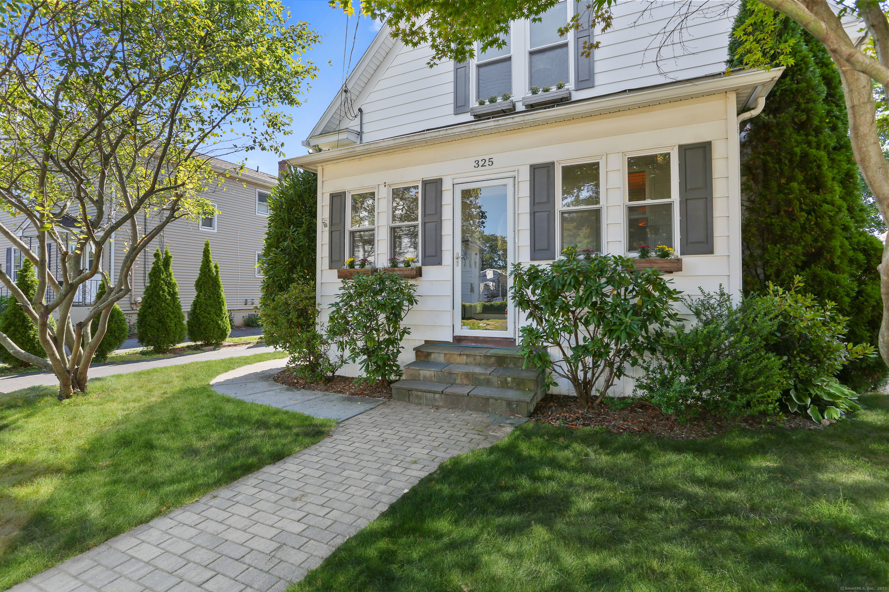 325 Suburban Avenue