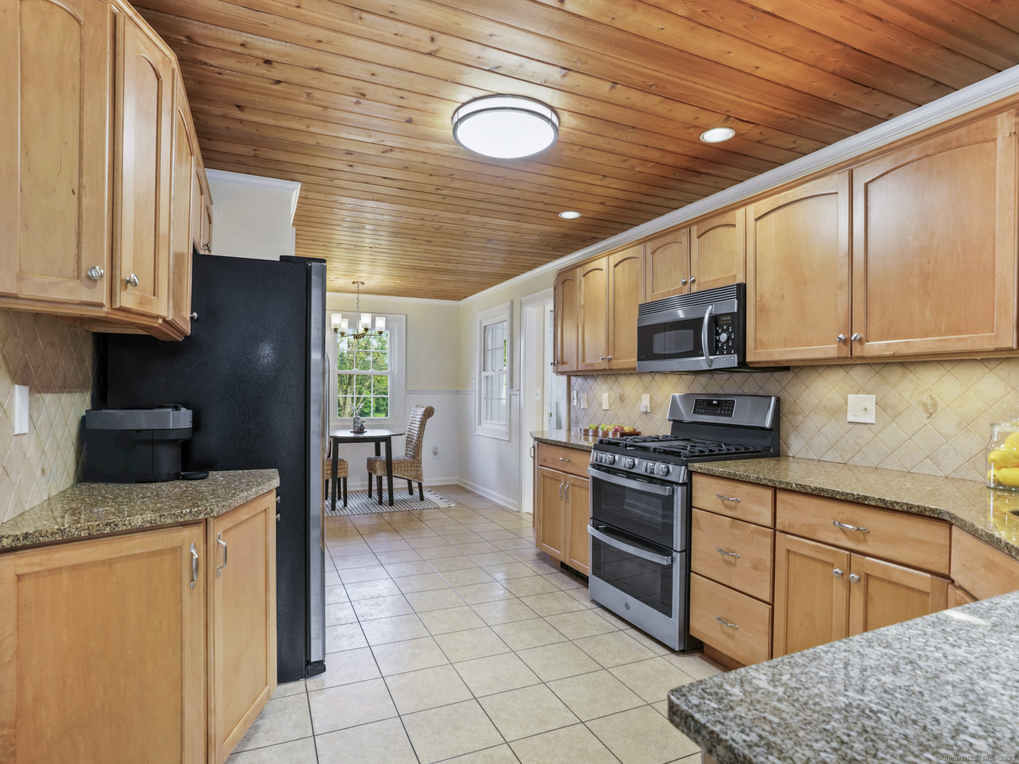 37 Lamplighter Lane