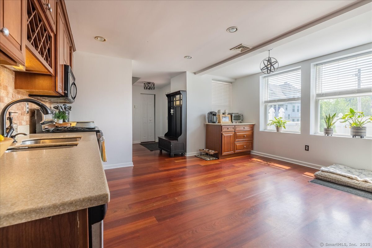 90 2nd Street